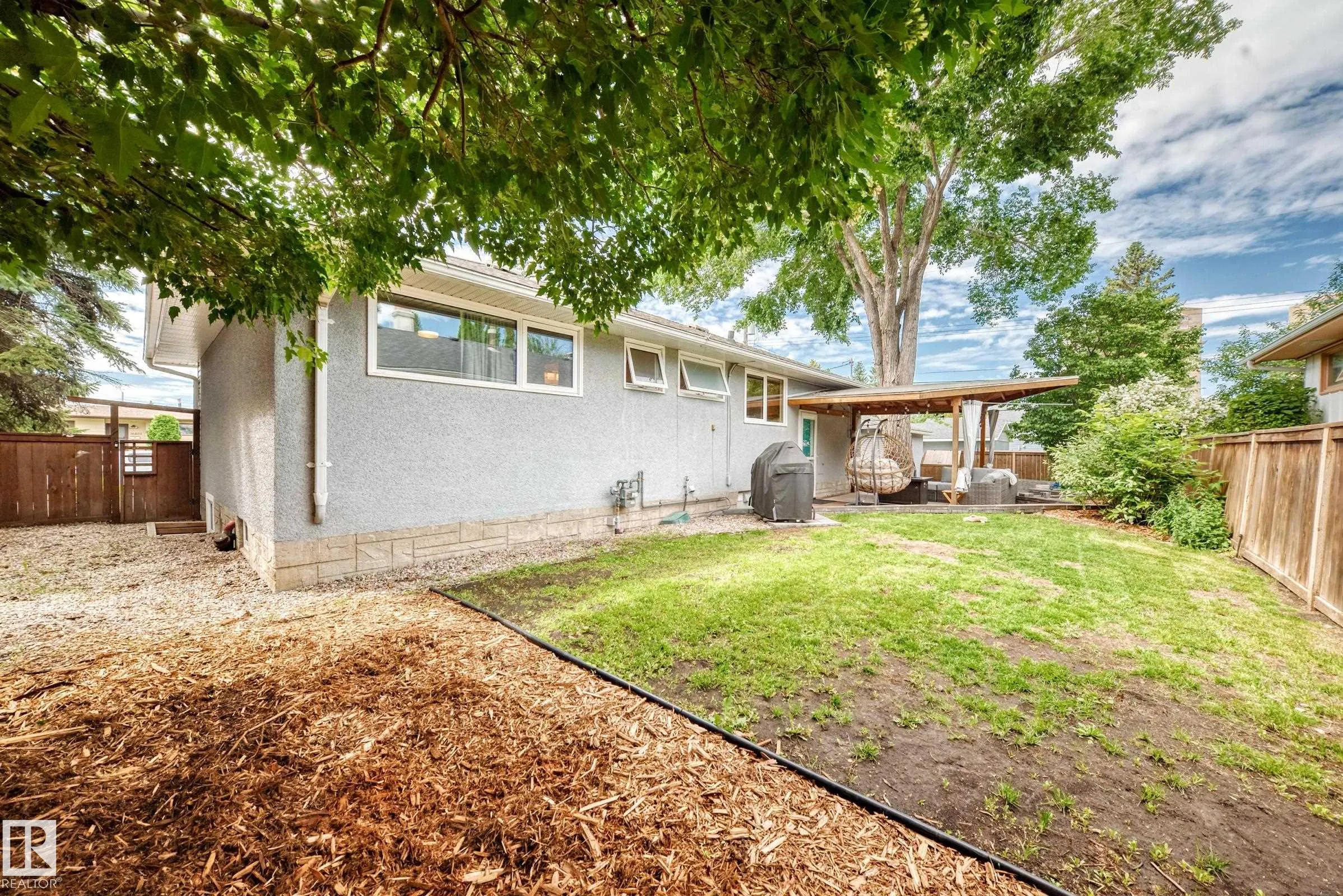 16406 87a Avenue