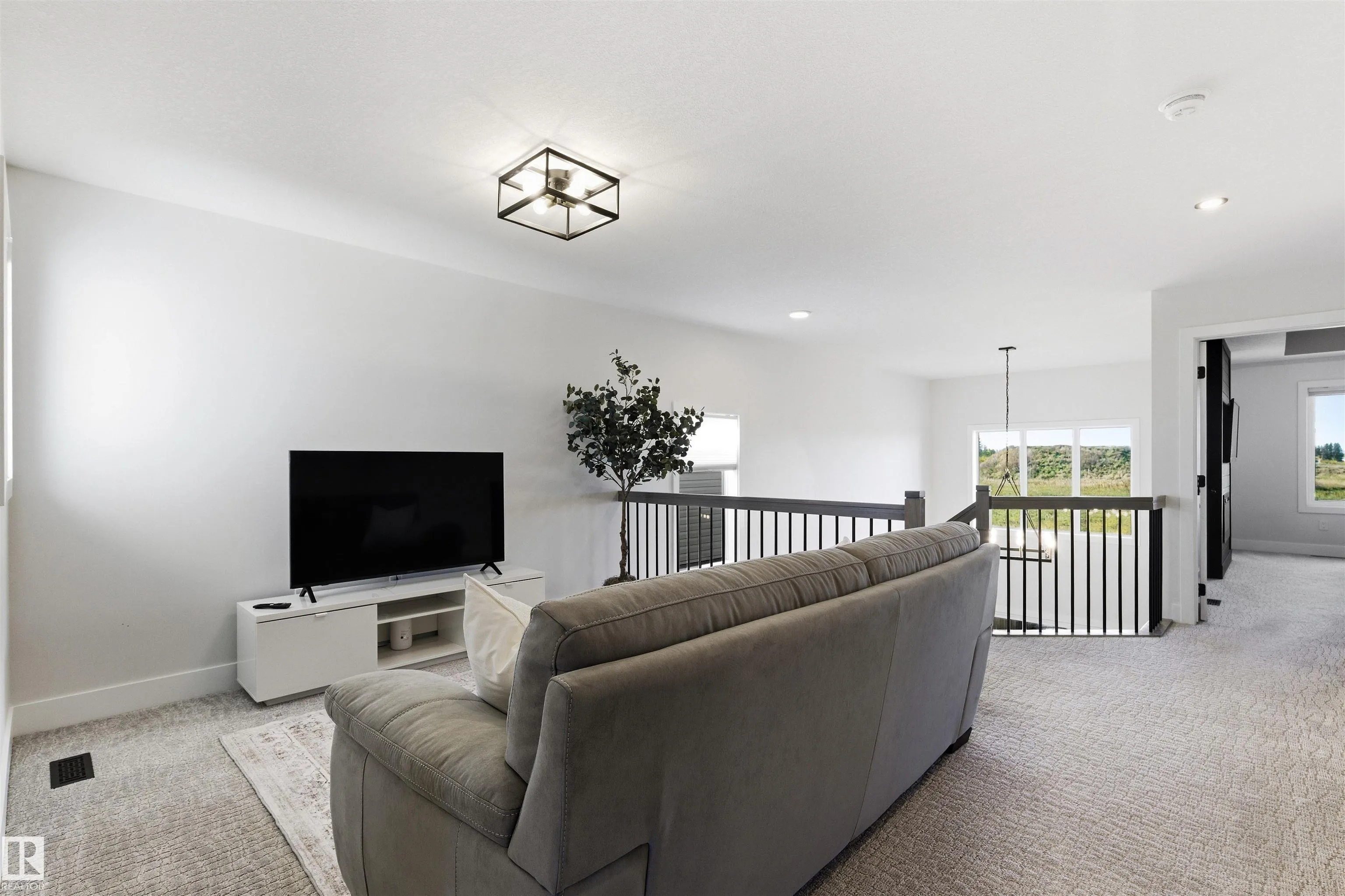 93 SPRINGBROOK Wynd