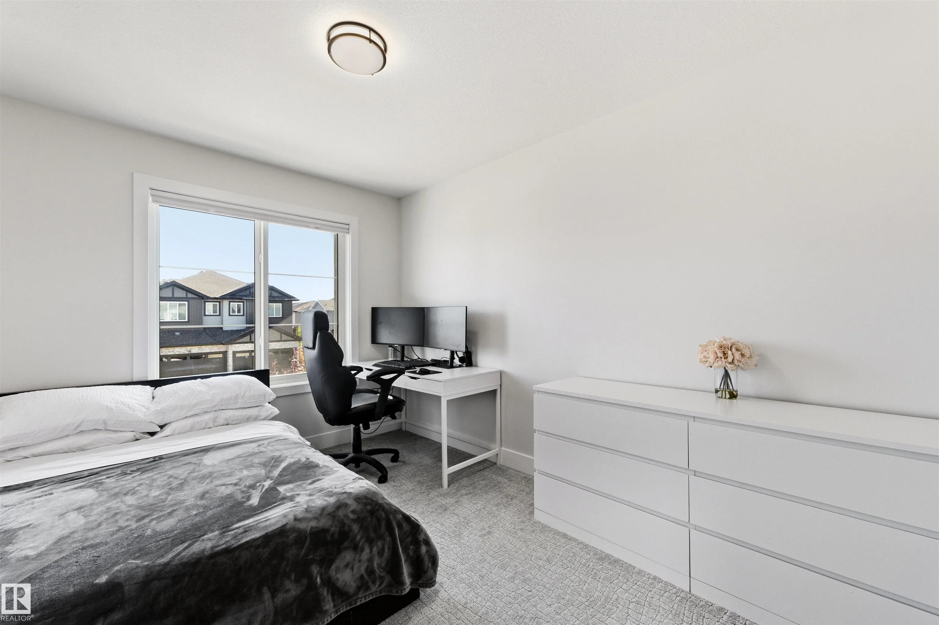 93 SPRINGBROOK Wynd