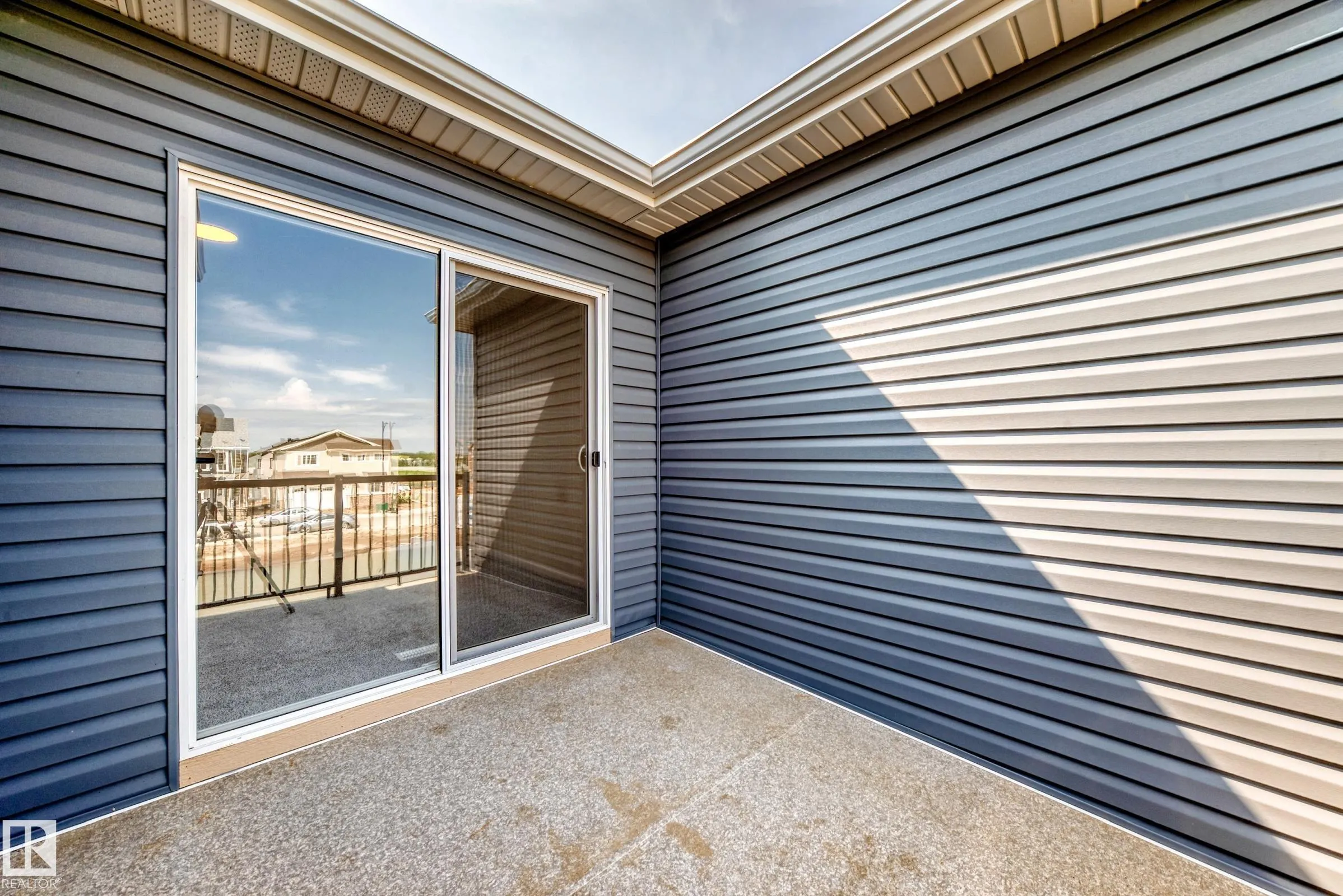 1081 Hearthstone Boulevard