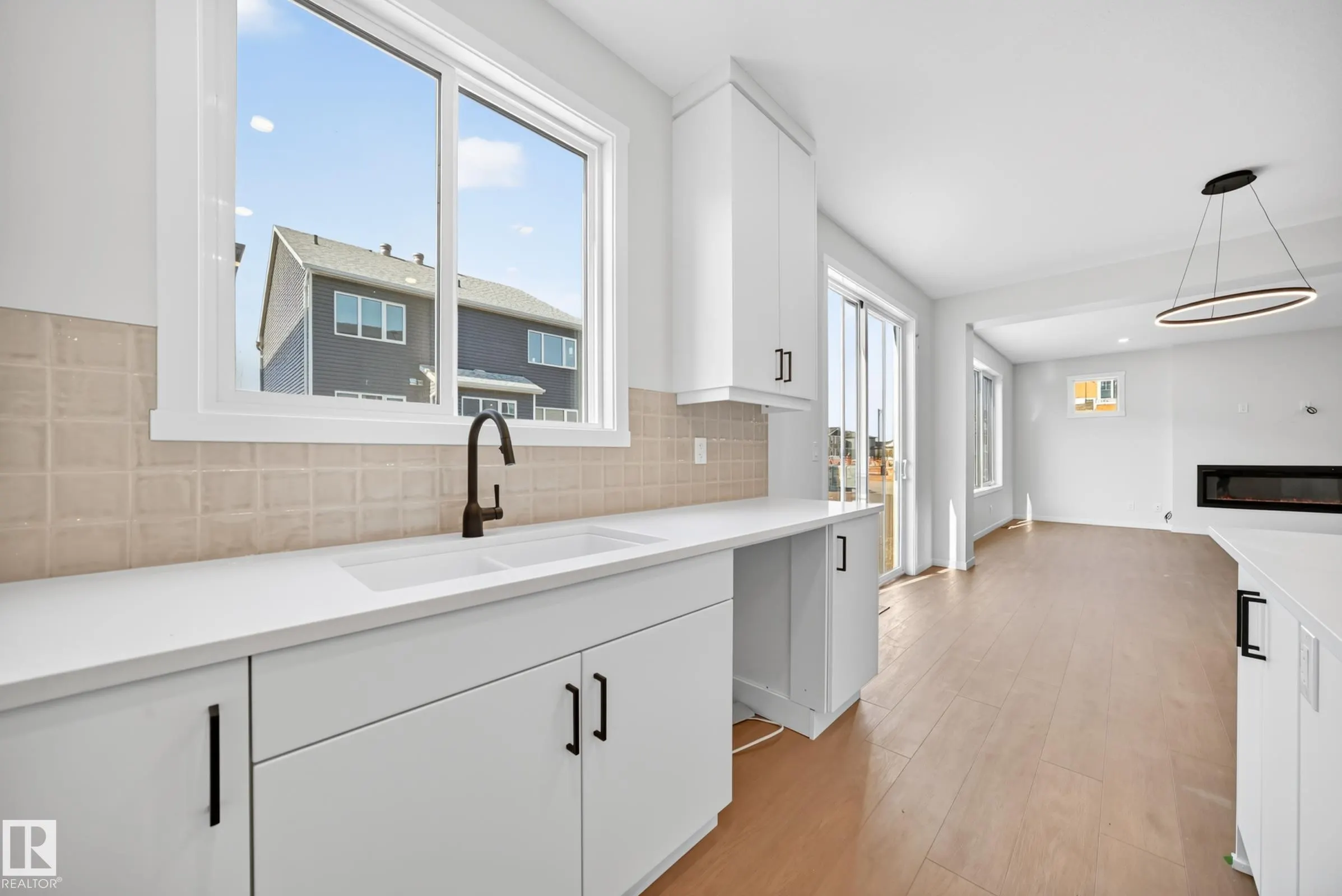 1029 Fieldstone View