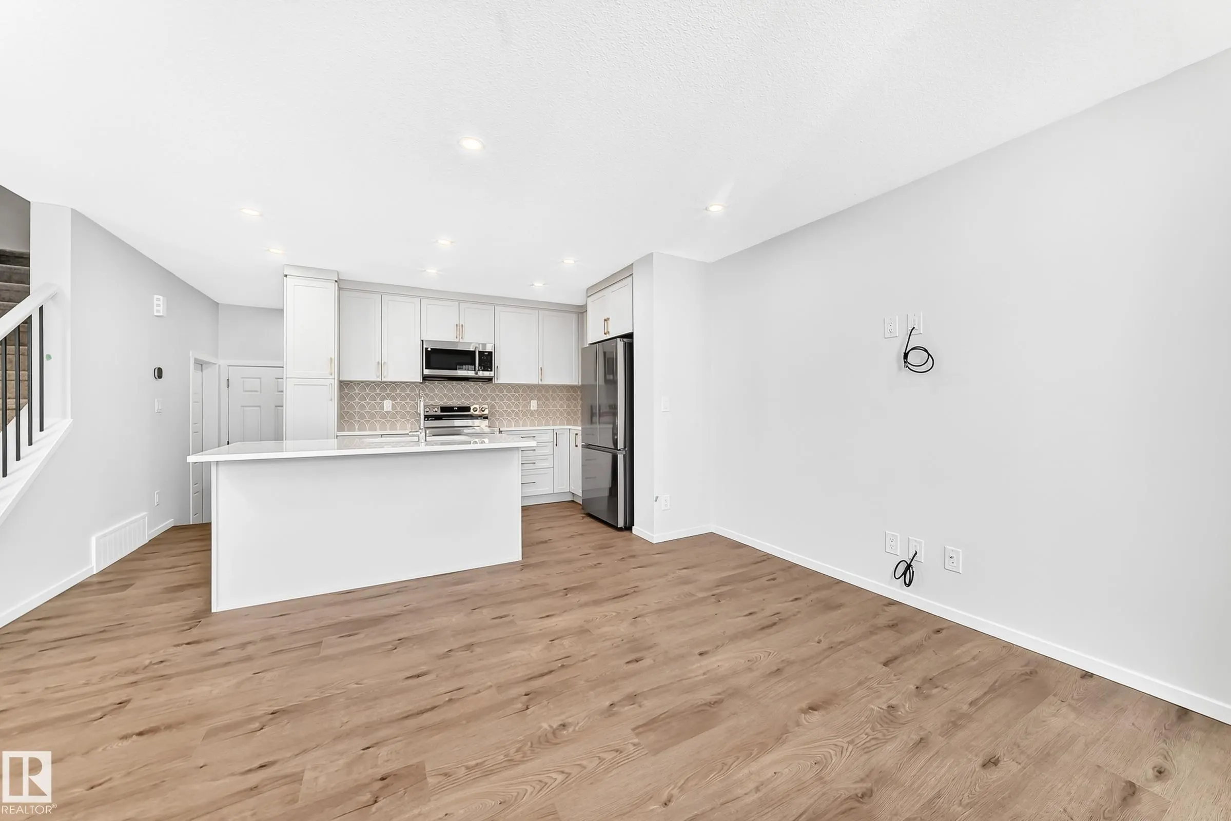 1089 Hearthstone Boulevard