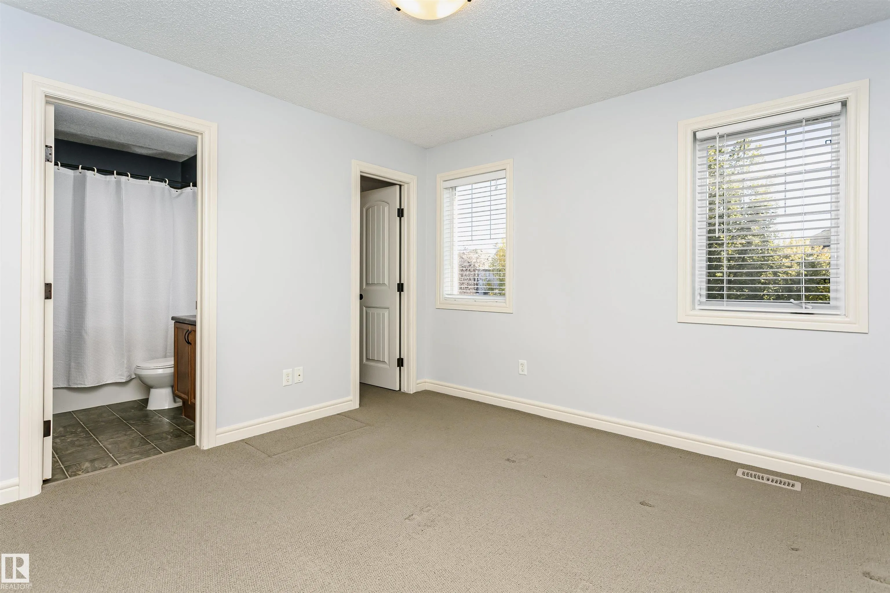 12051 18 Avenue