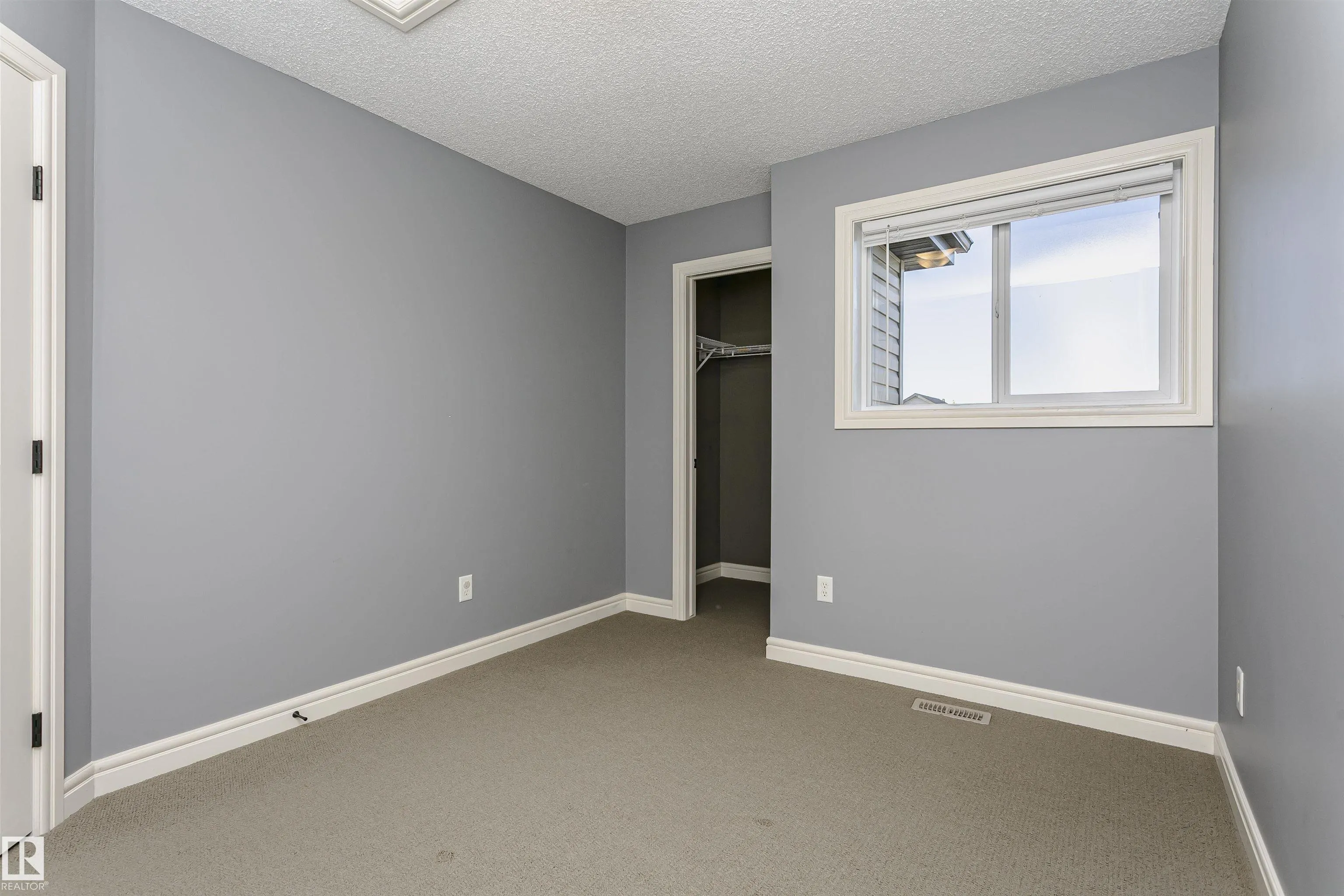 12051 18 Avenue