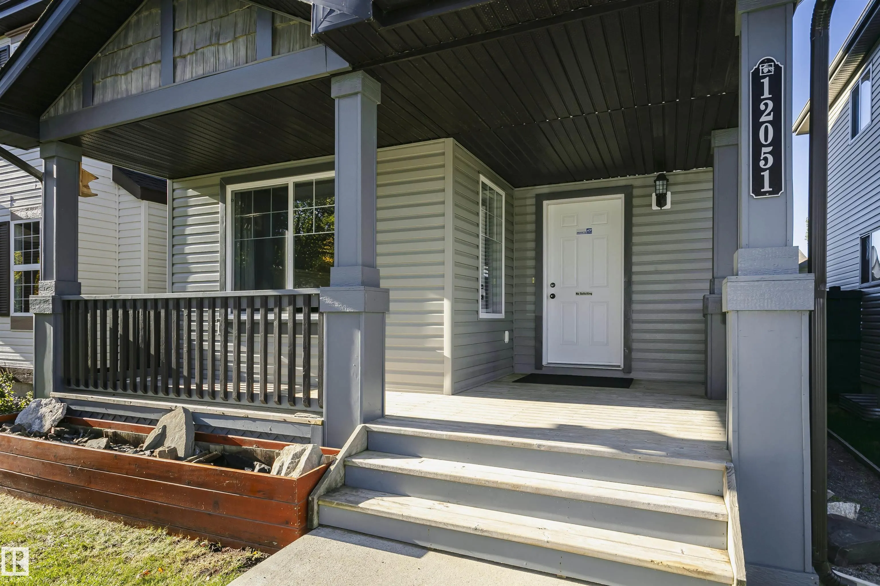 12051 18 Avenue