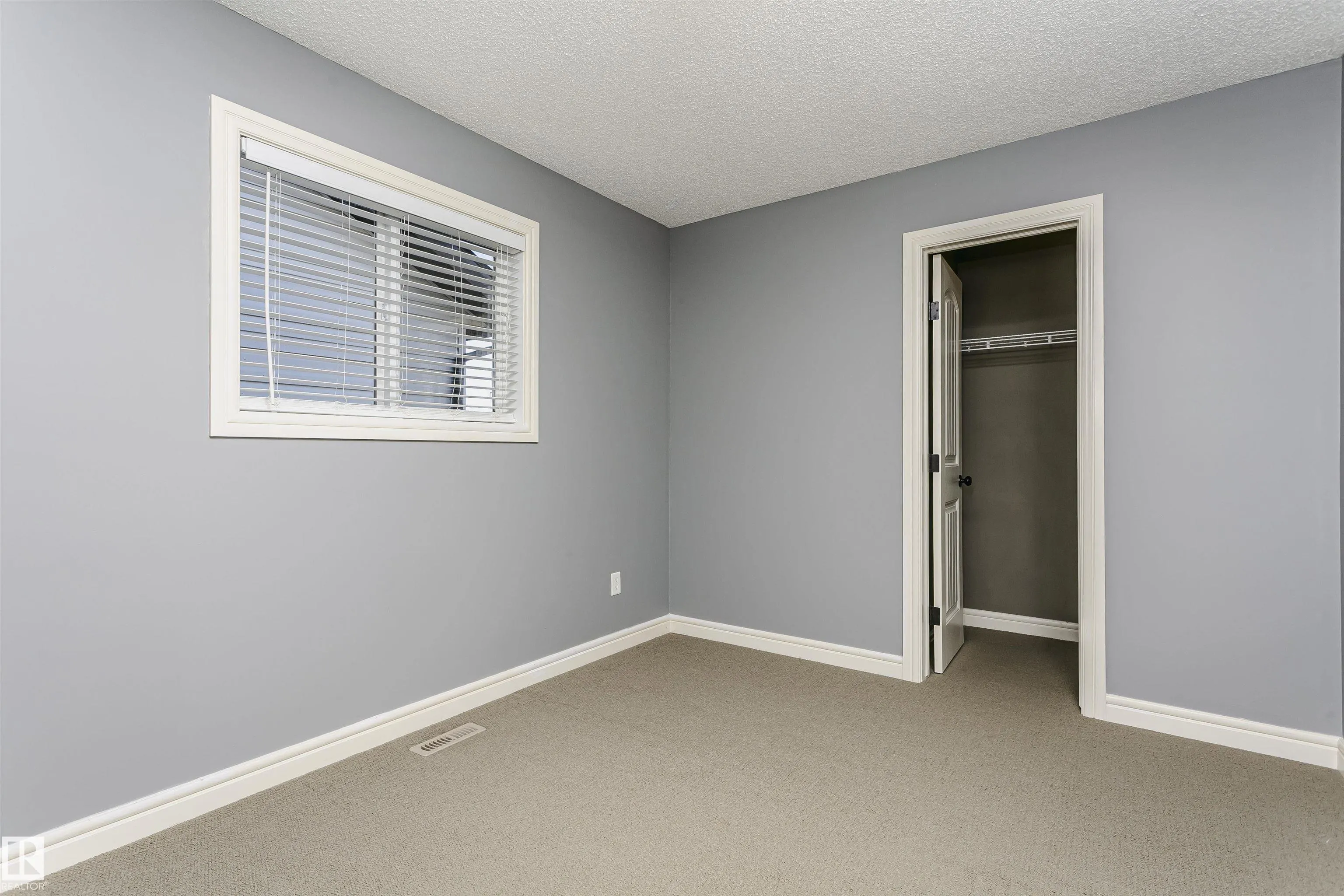 12051 18 Avenue