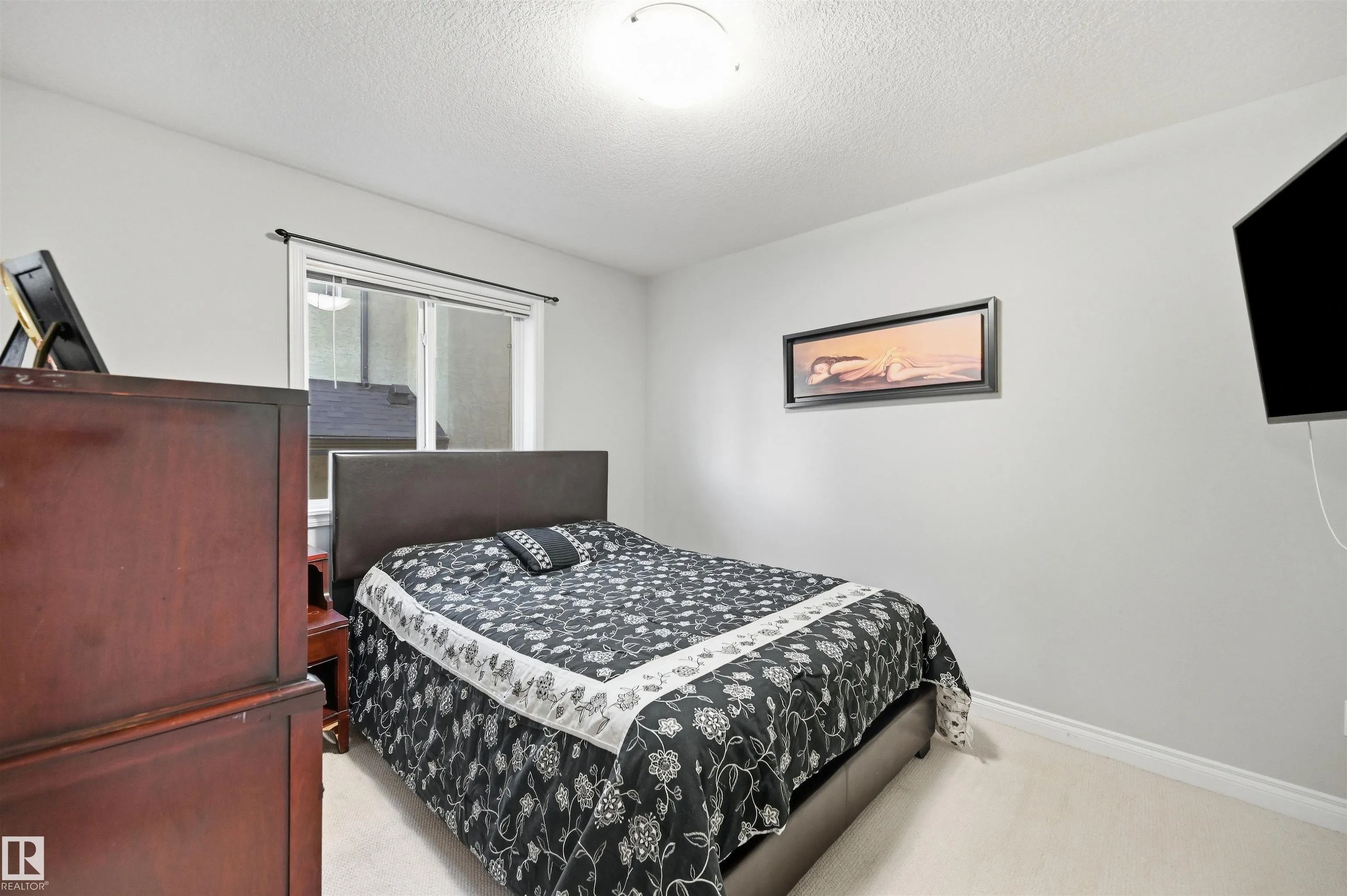 764 HALIBURTON Crescent