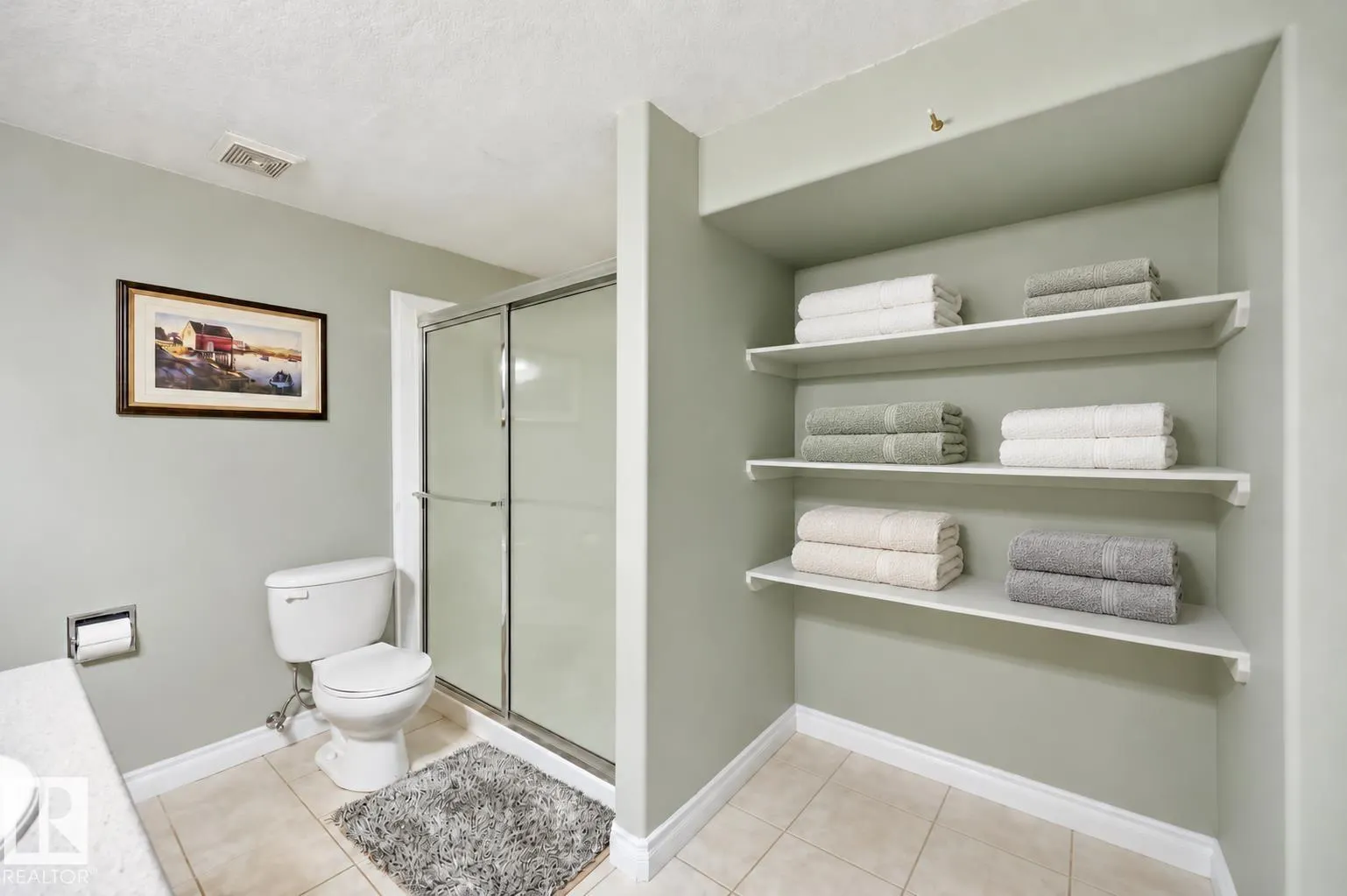 764 HALIBURTON Crescent