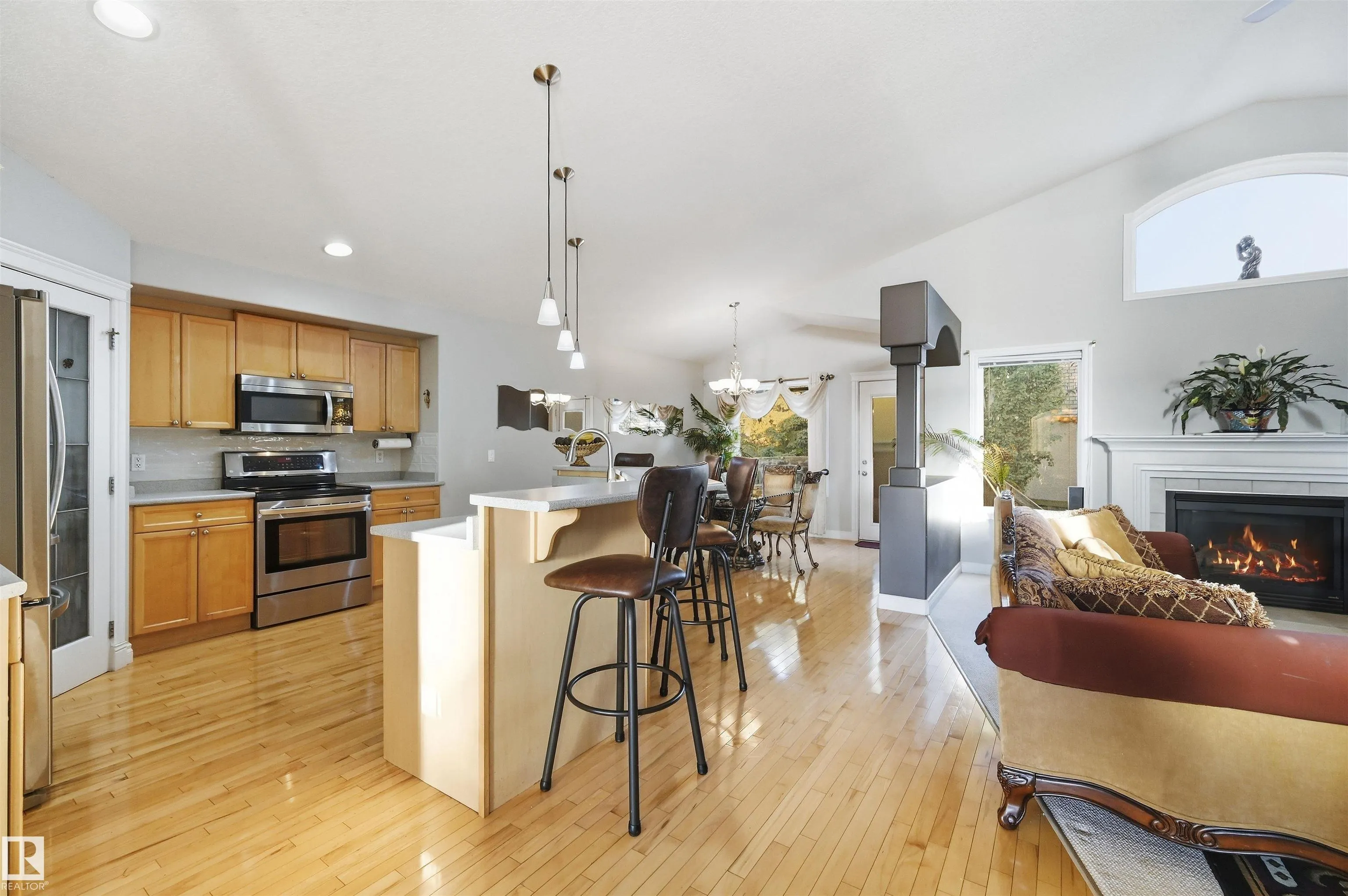 764 HALIBURTON Crescent