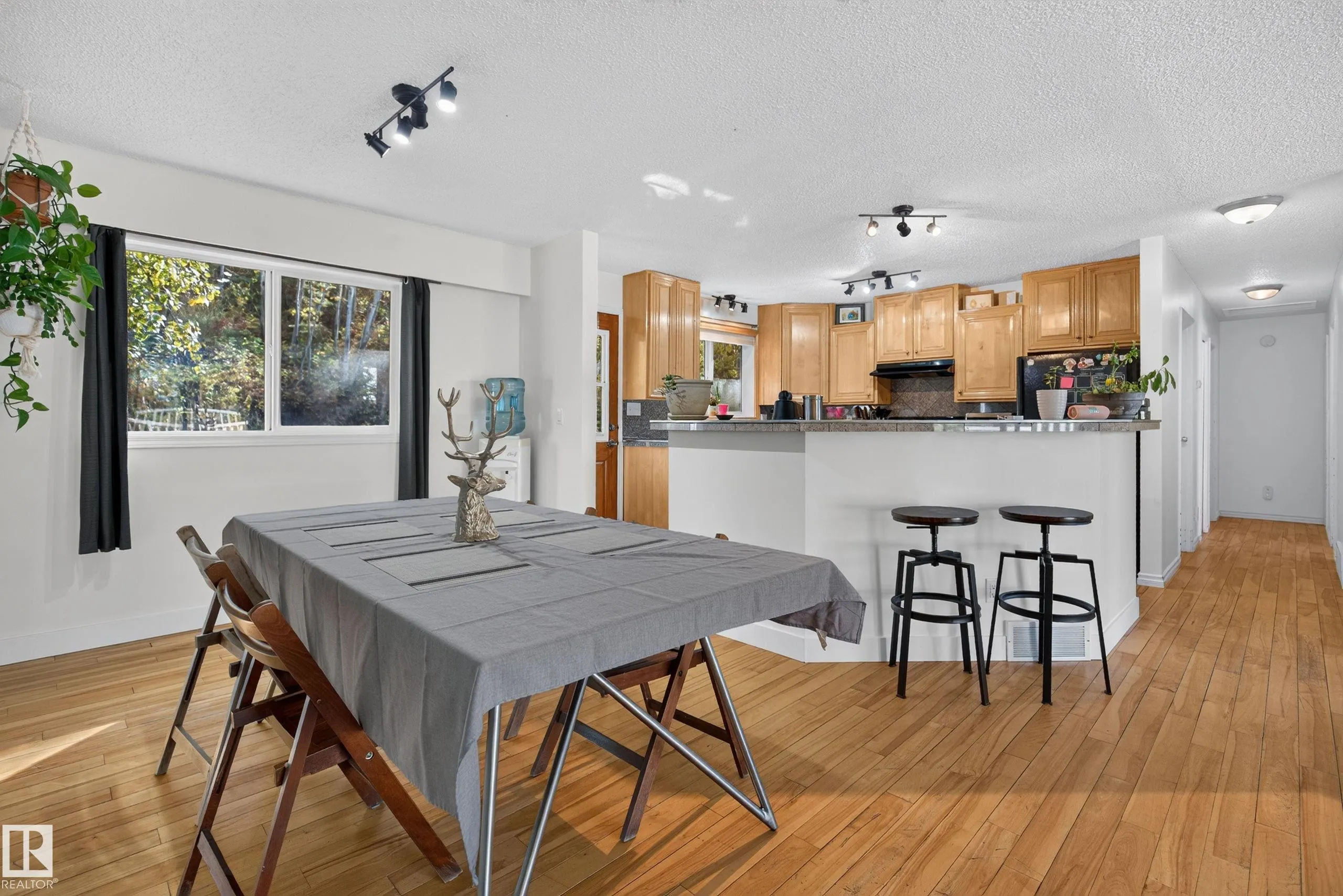 116 Lakeshore Drive