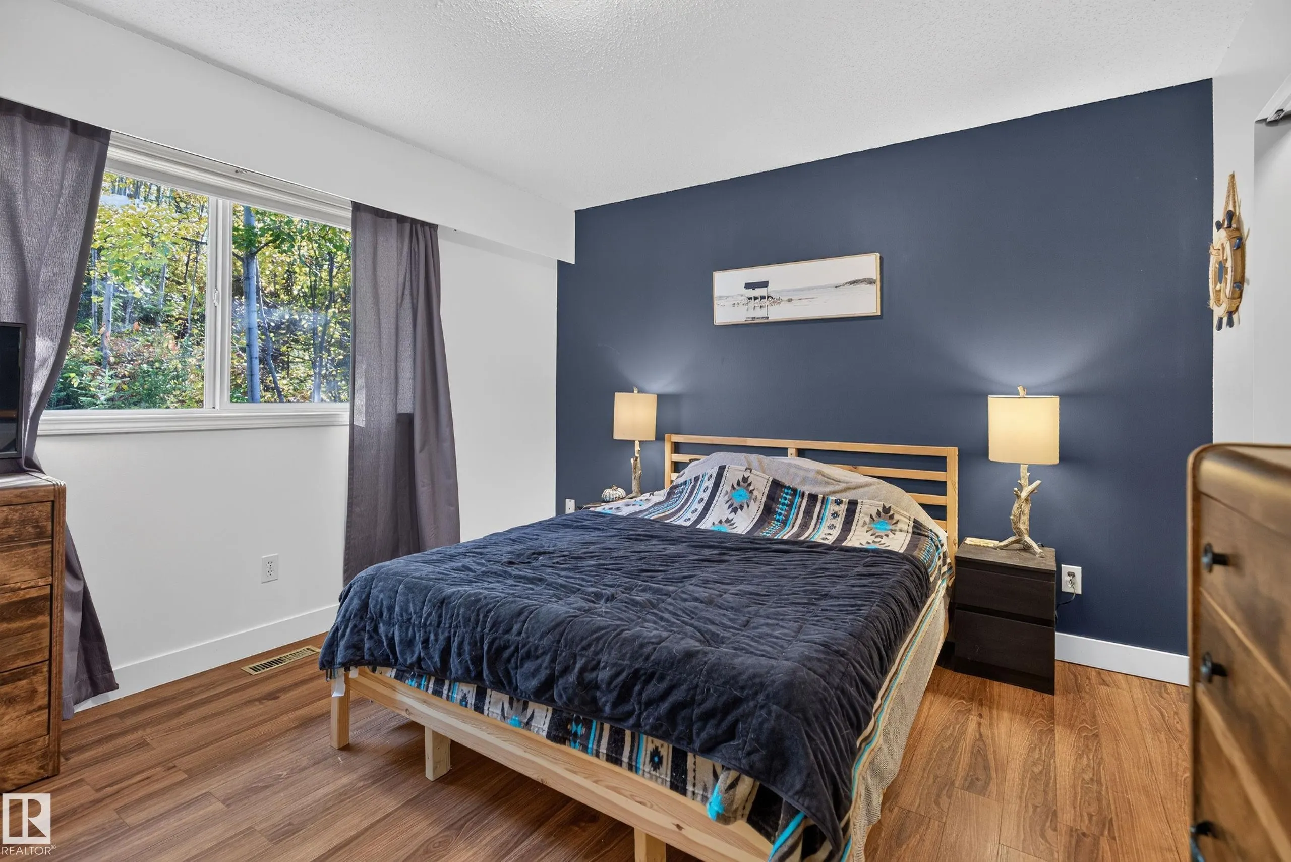 116 Lakeshore Drive