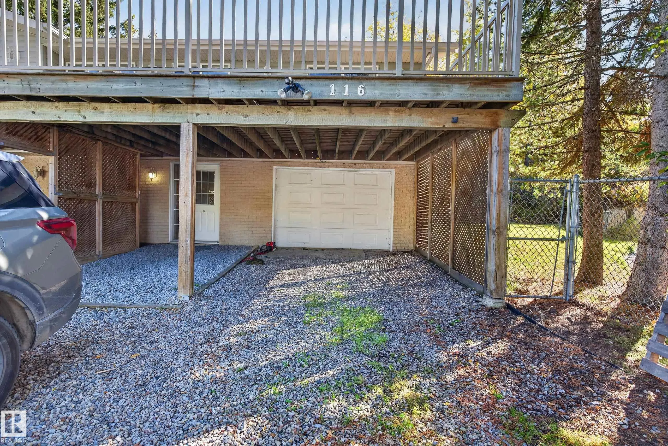 116 Lakeshore Drive