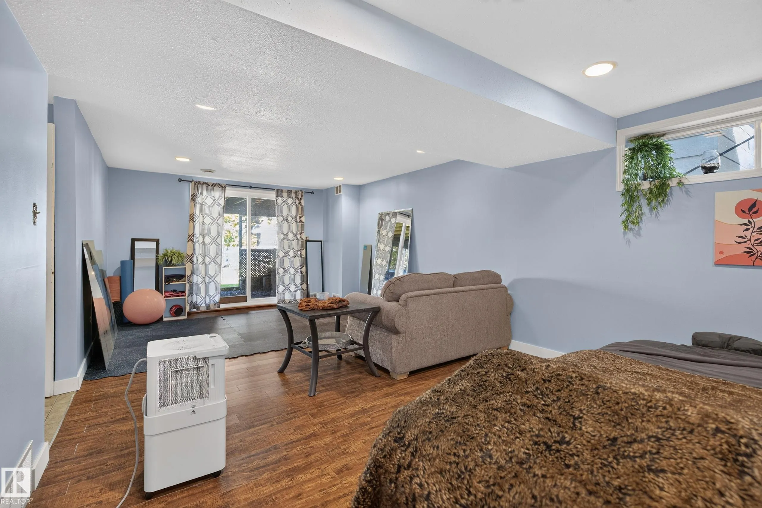 116 Lakeshore Drive