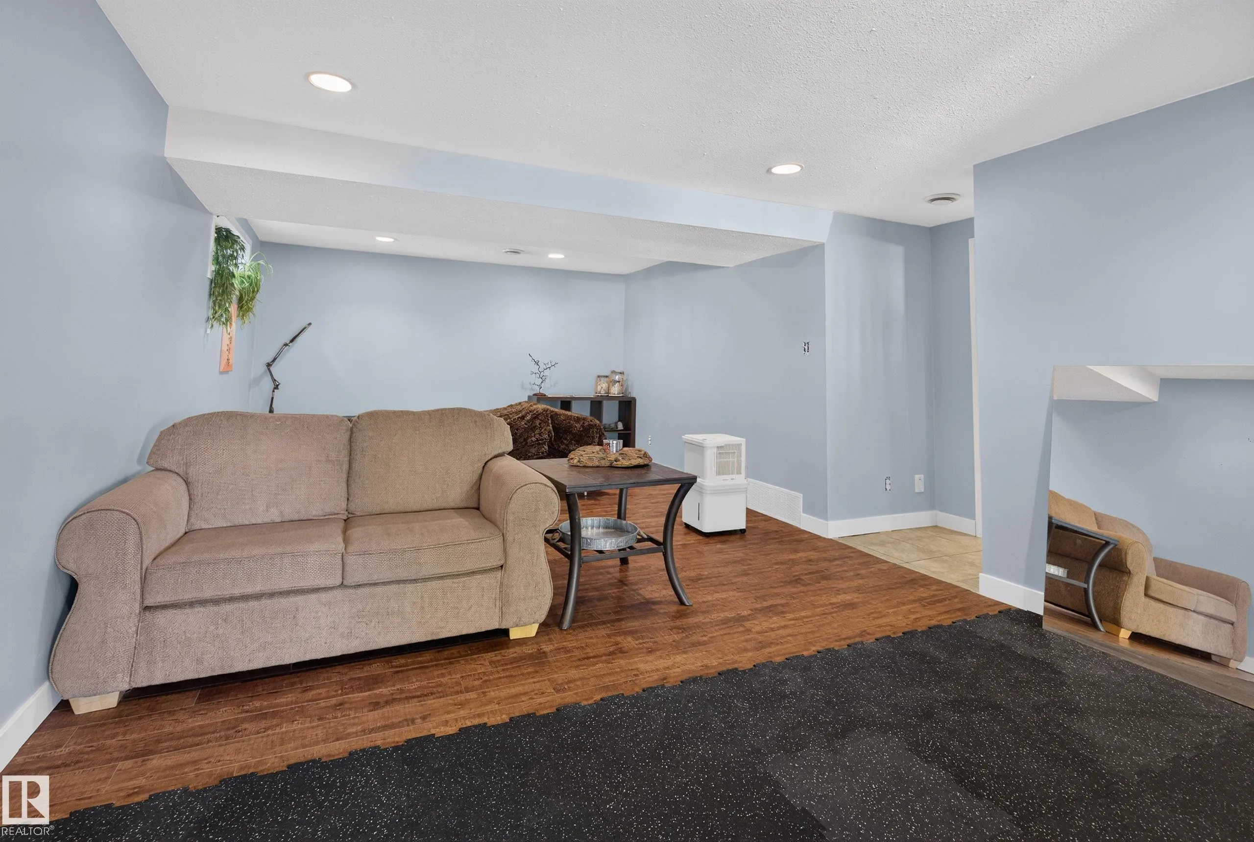 116 Lakeshore Drive
