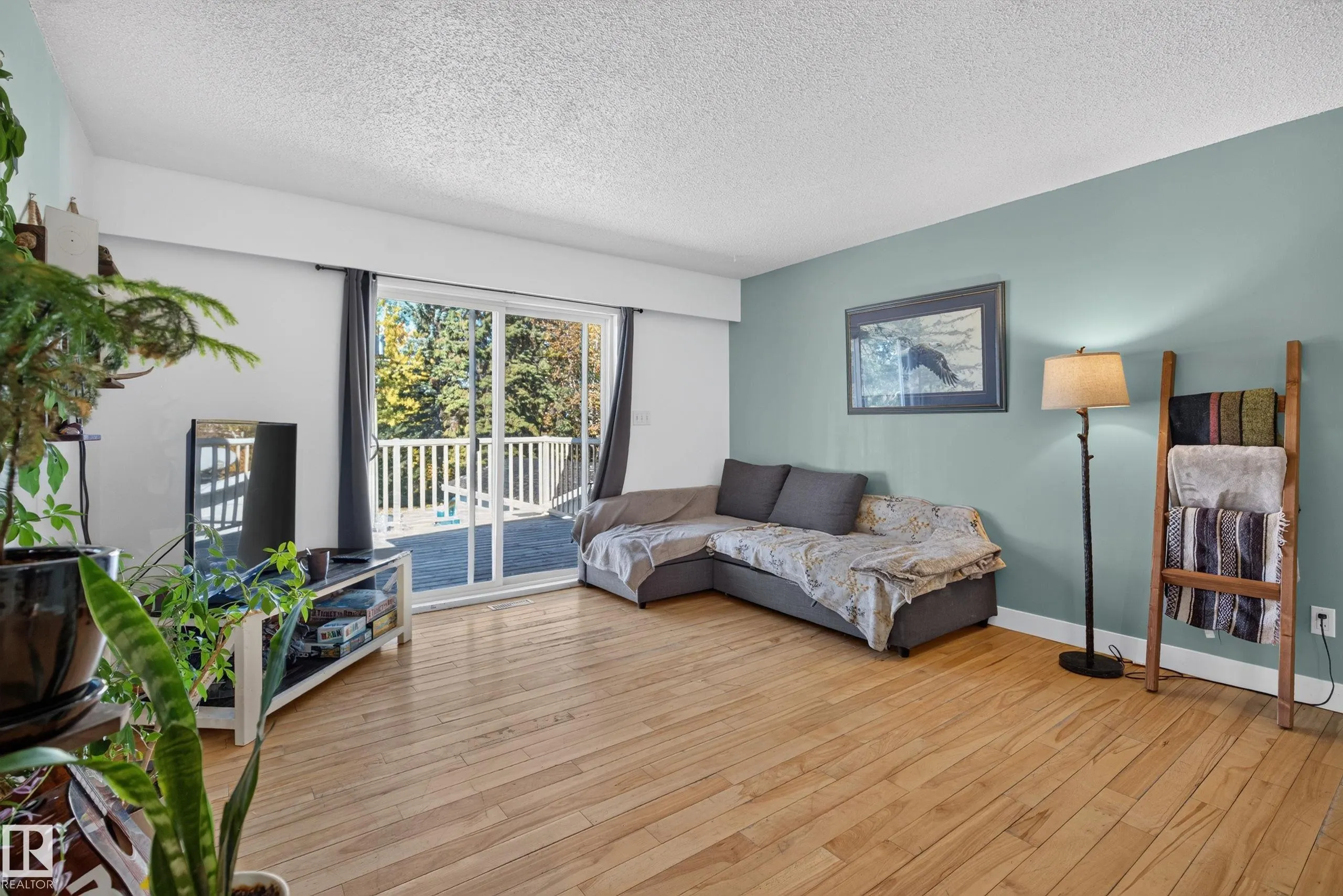 116 Lakeshore Drive