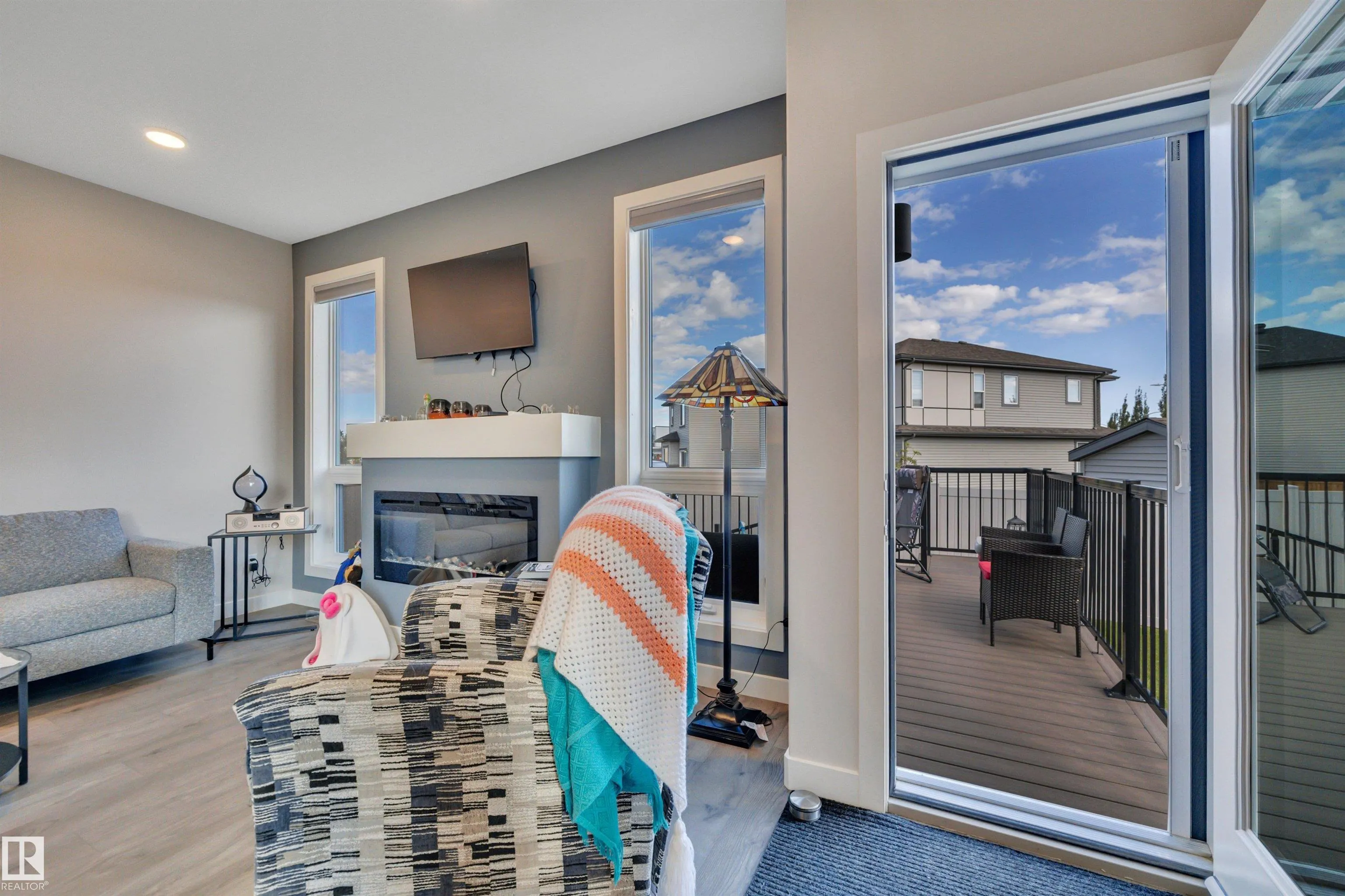 54 CALISTA Way