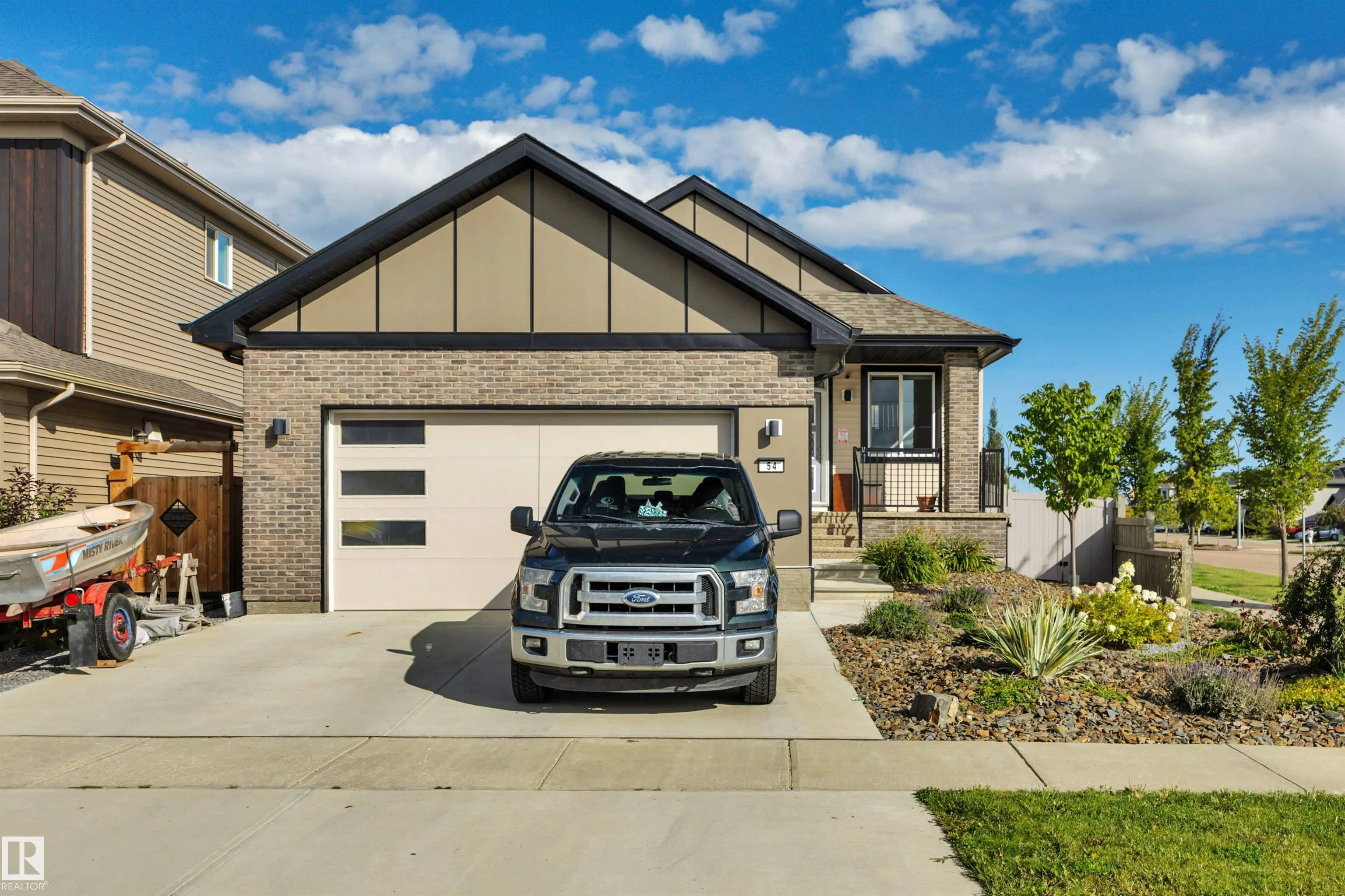 54 CALISTA Way