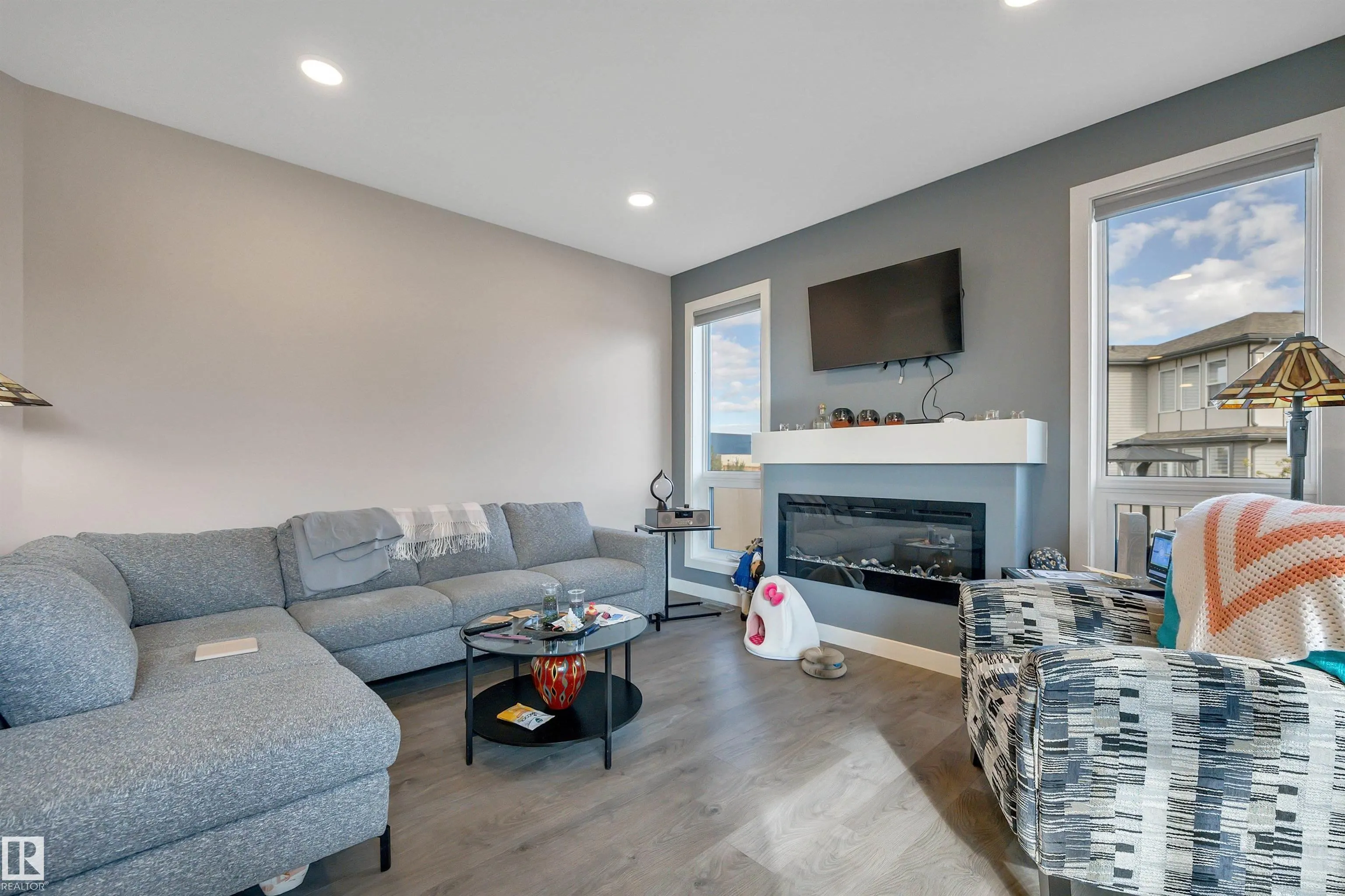 54 CALISTA Way