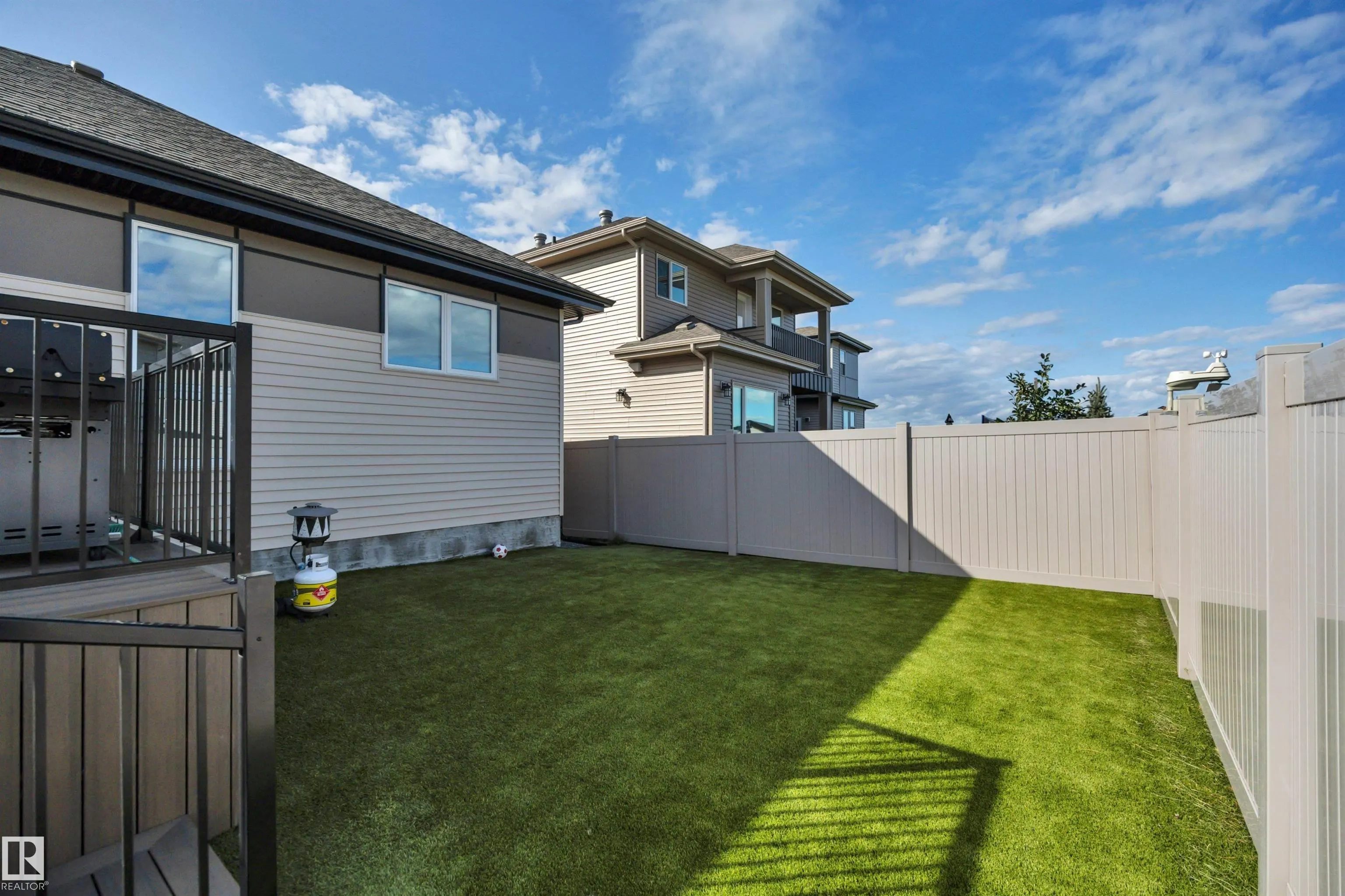 54 CALISTA Way