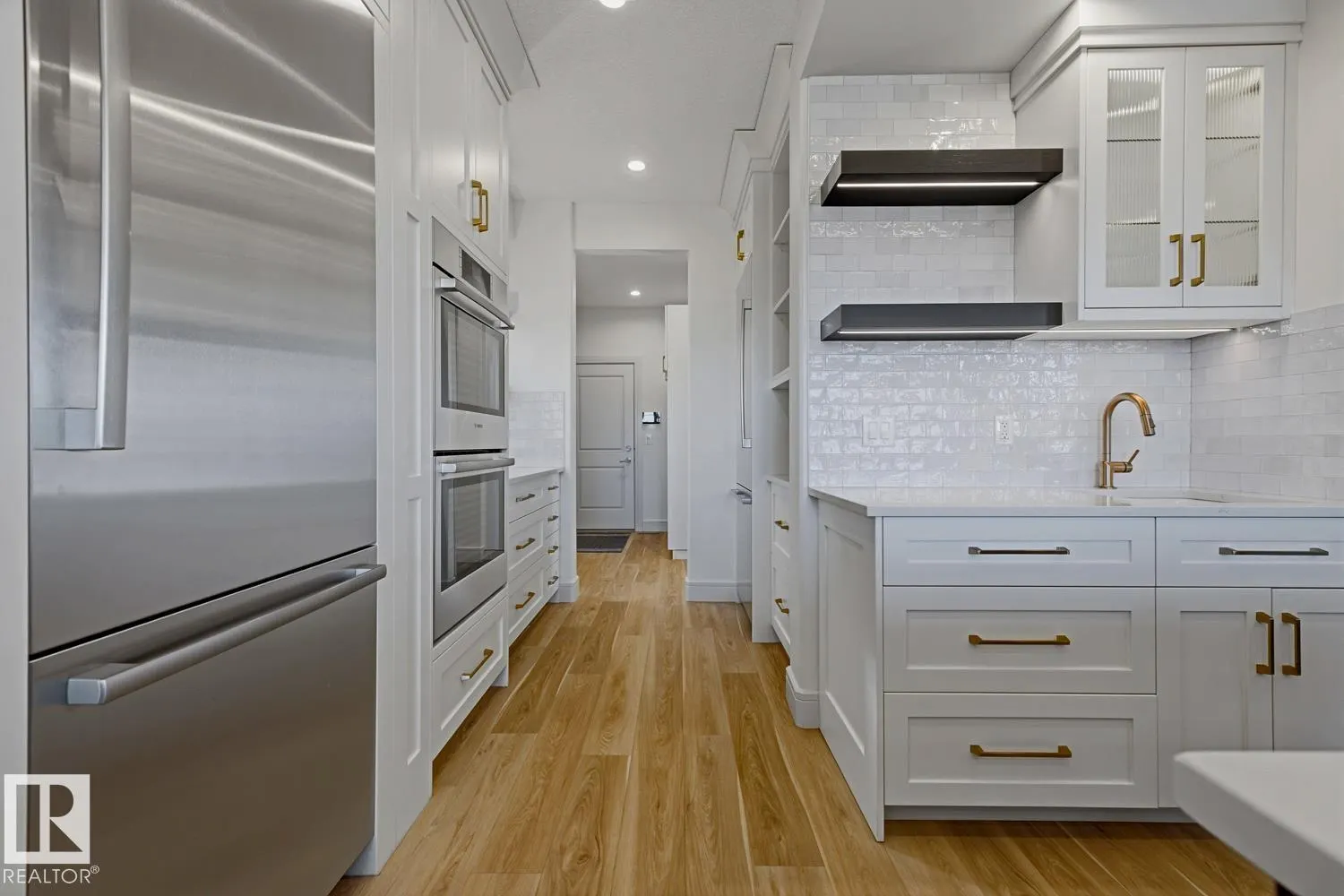 26 EXECUTIVE WAY