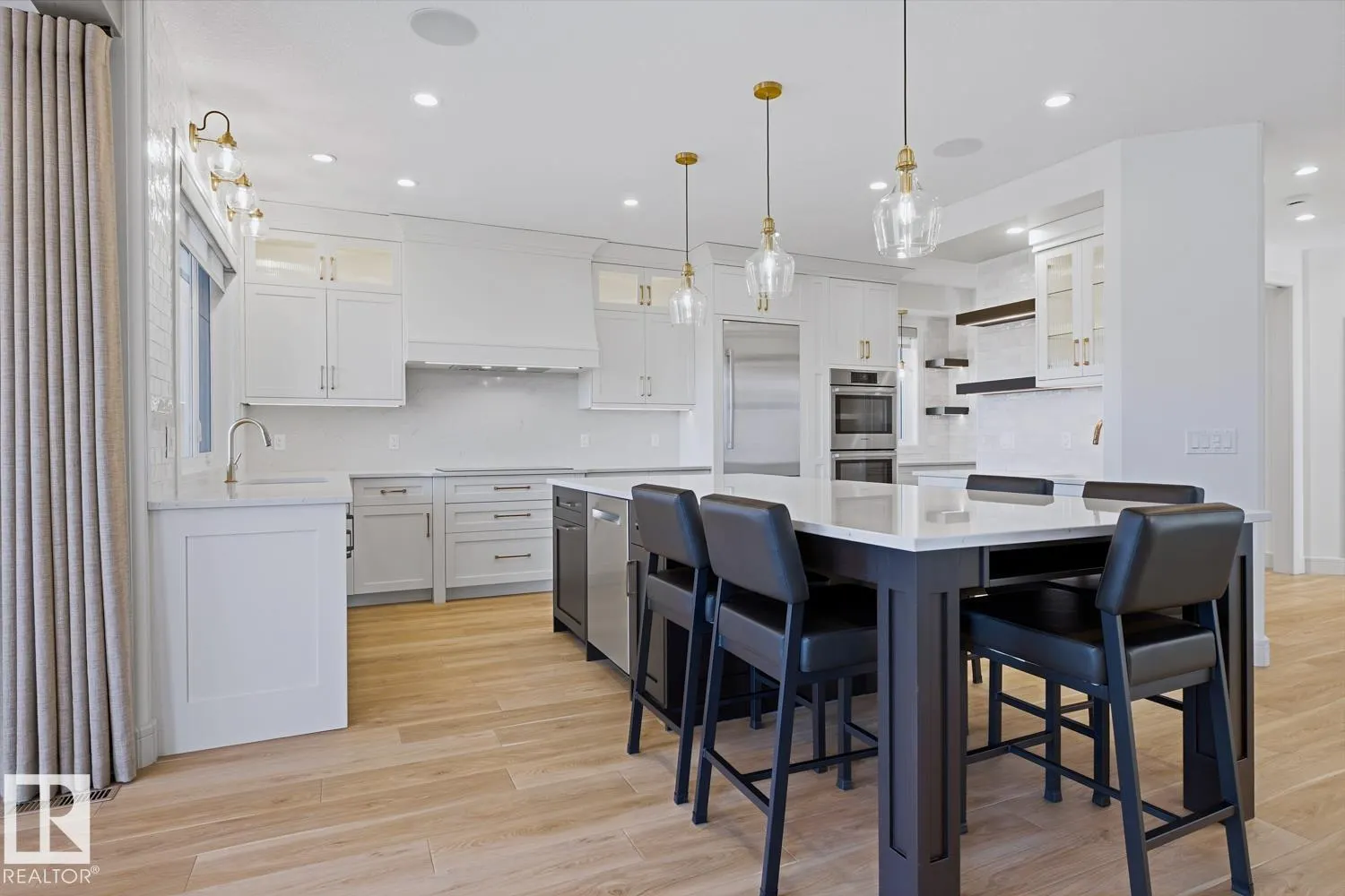 26 EXECUTIVE WAY