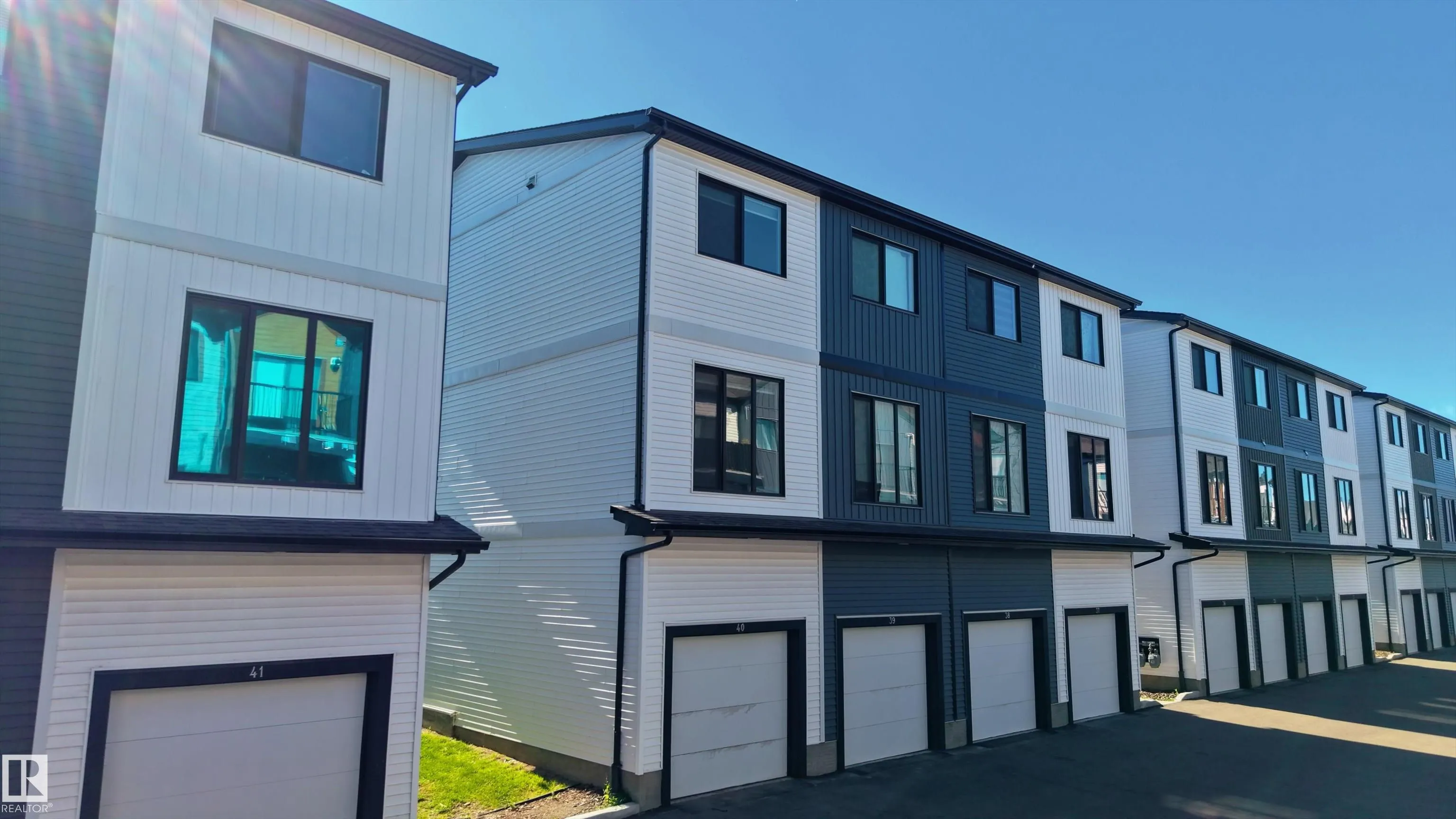 850 SECORD Boulevard