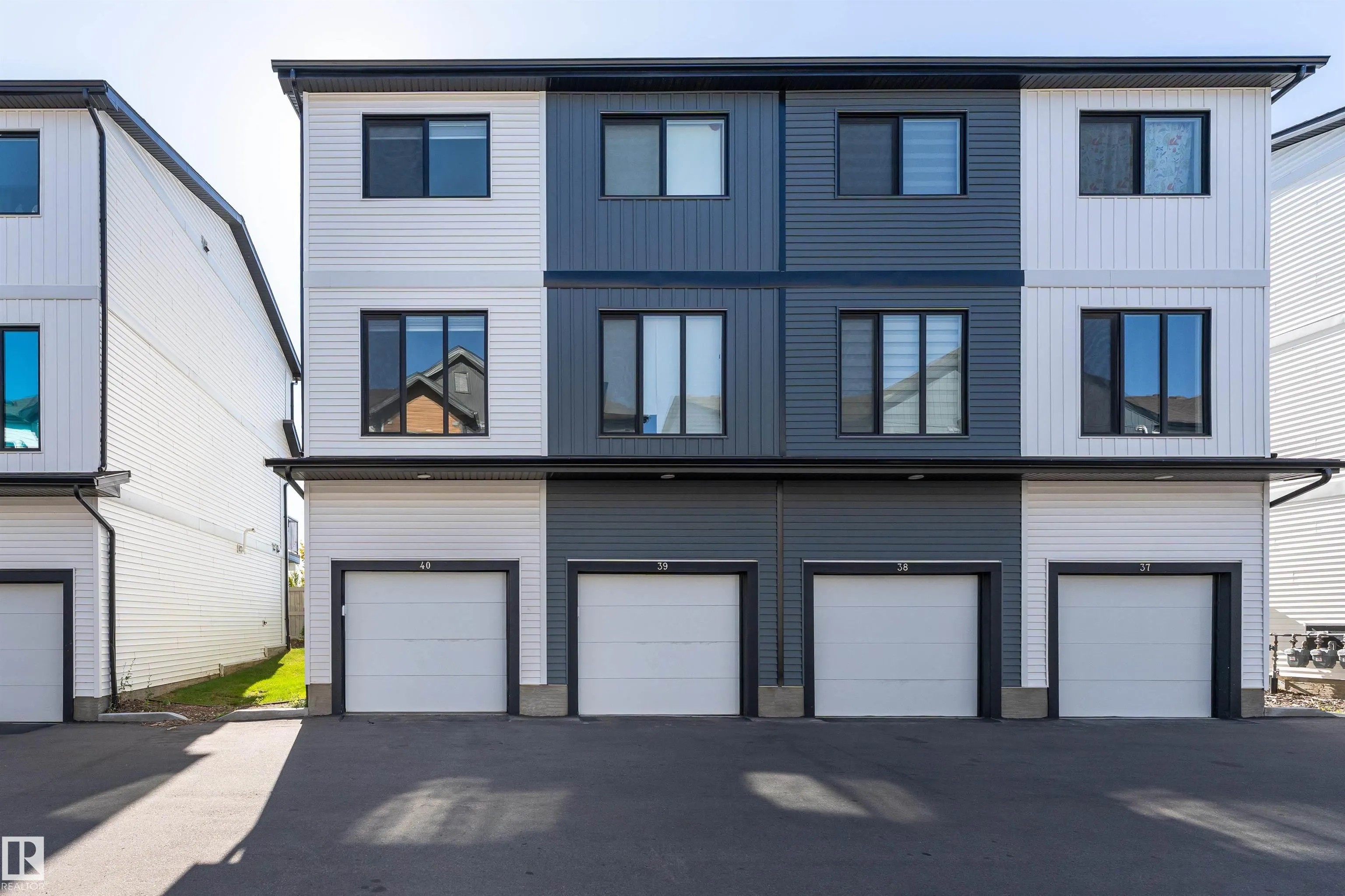 850 SECORD Boulevard