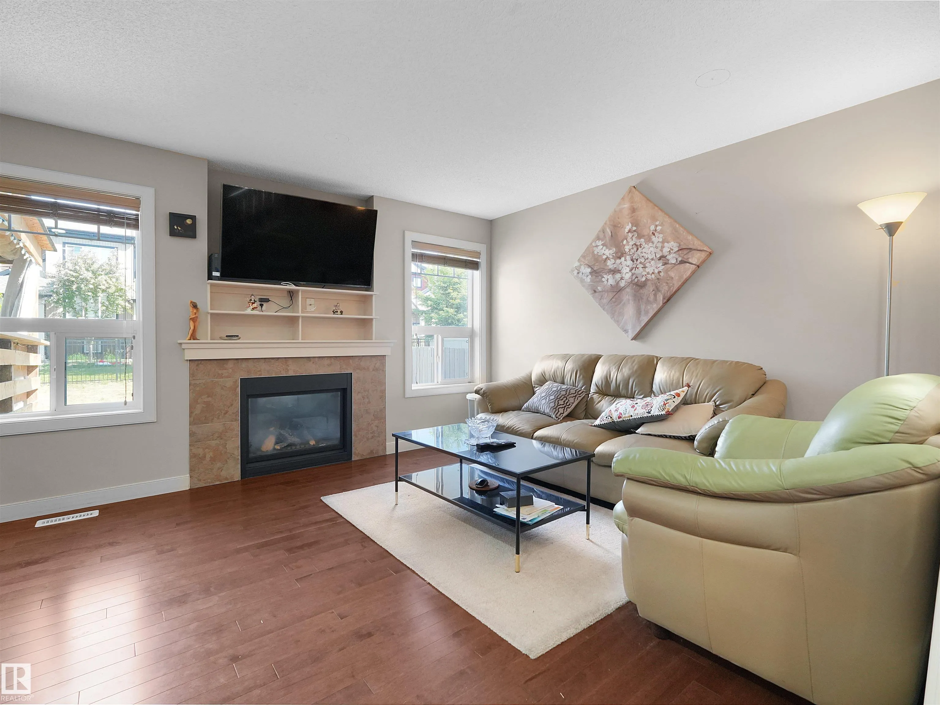 1692 CUNNINGHAM Way