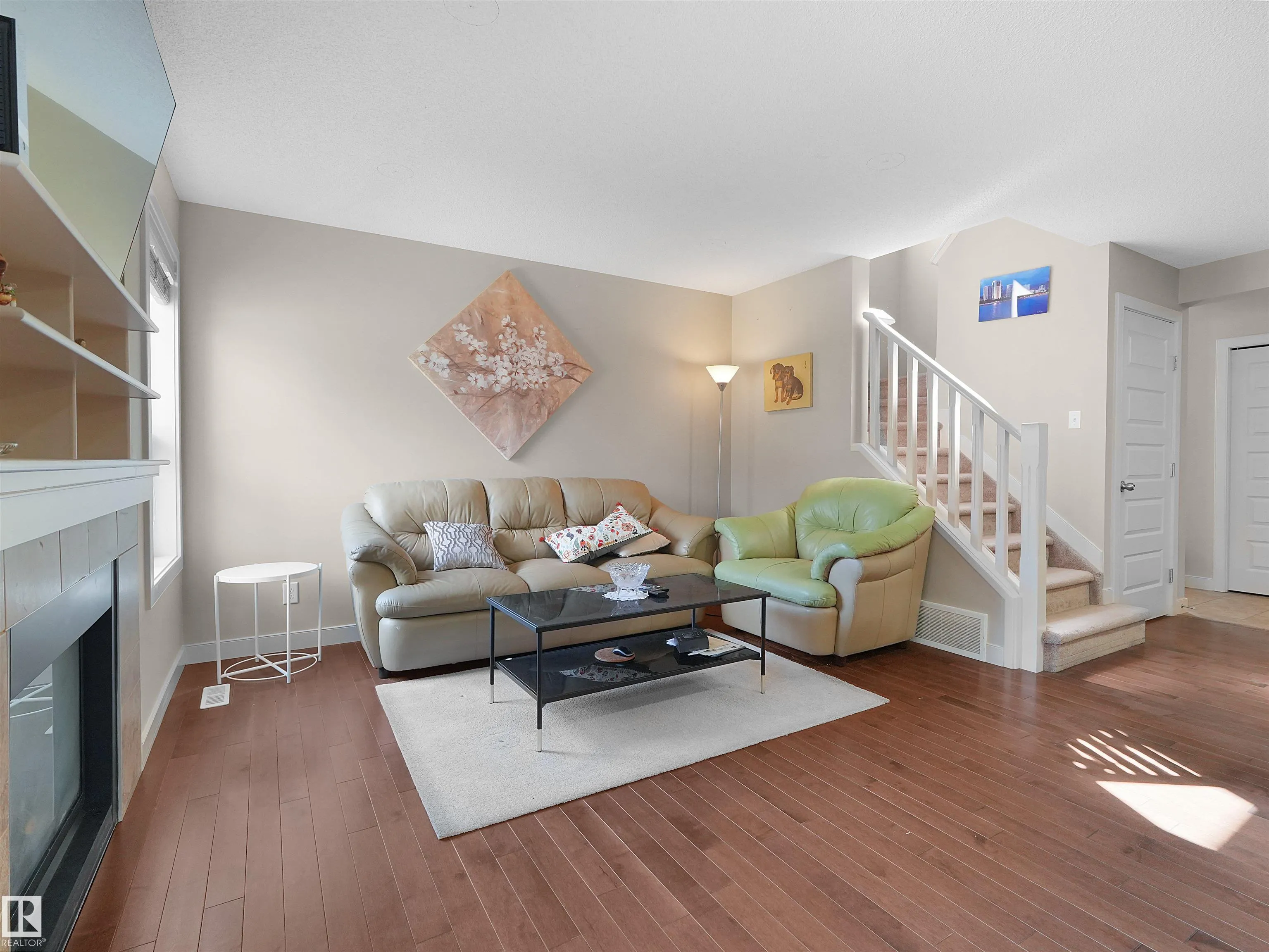 1692 CUNNINGHAM Way
