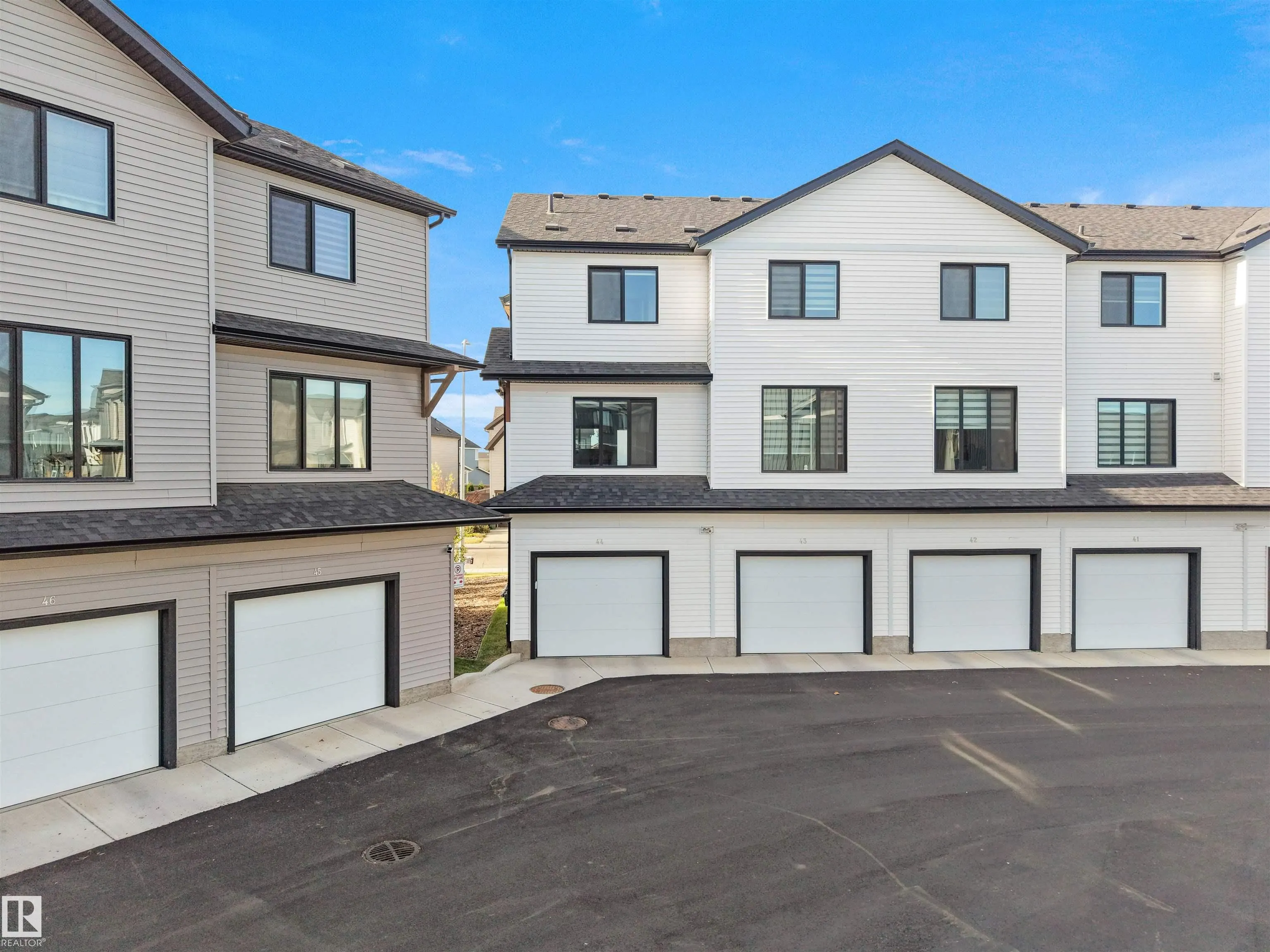 1025 SECORD PROMENADE Promenade