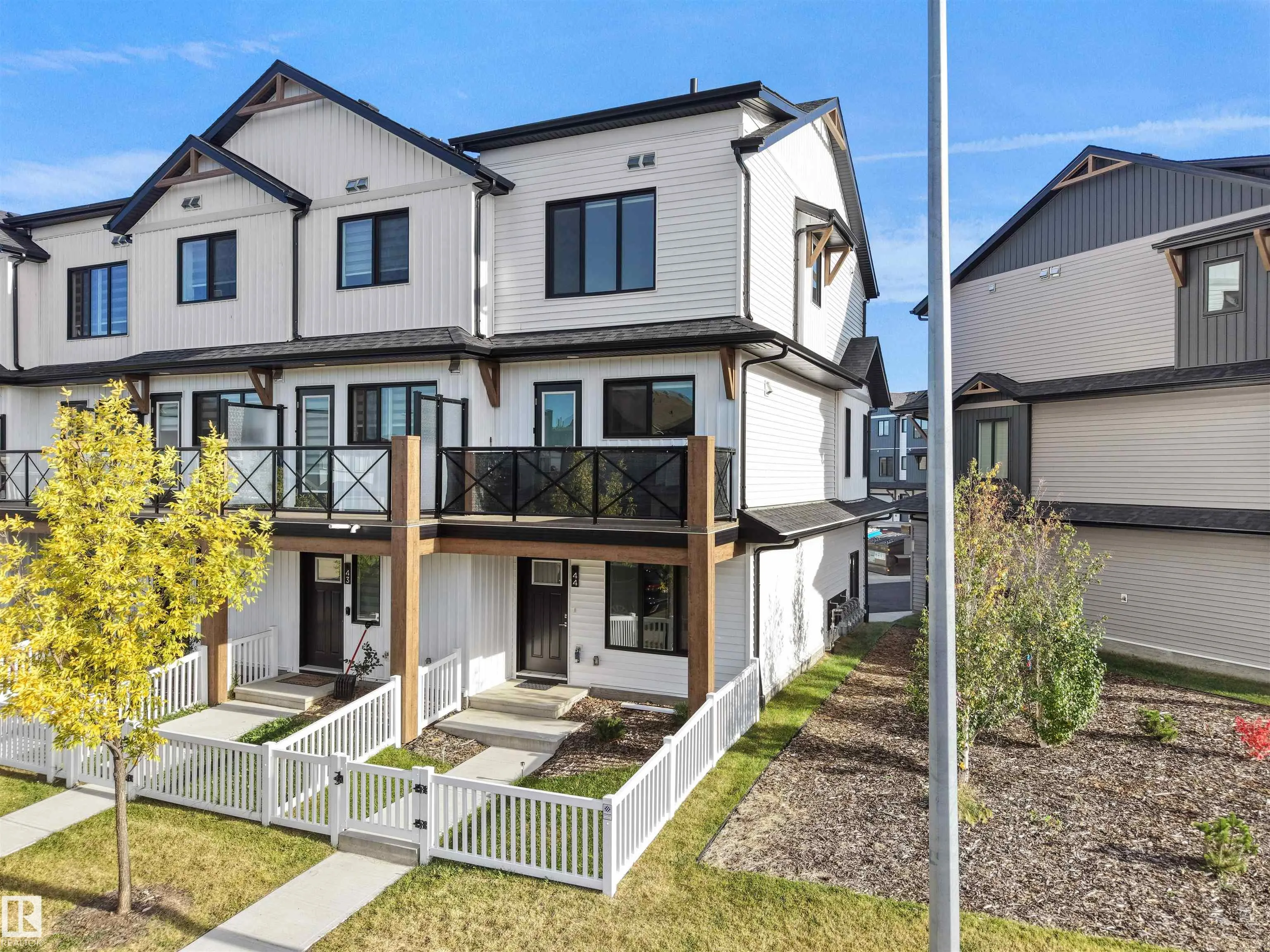 1025 SECORD PROMENADE Promenade