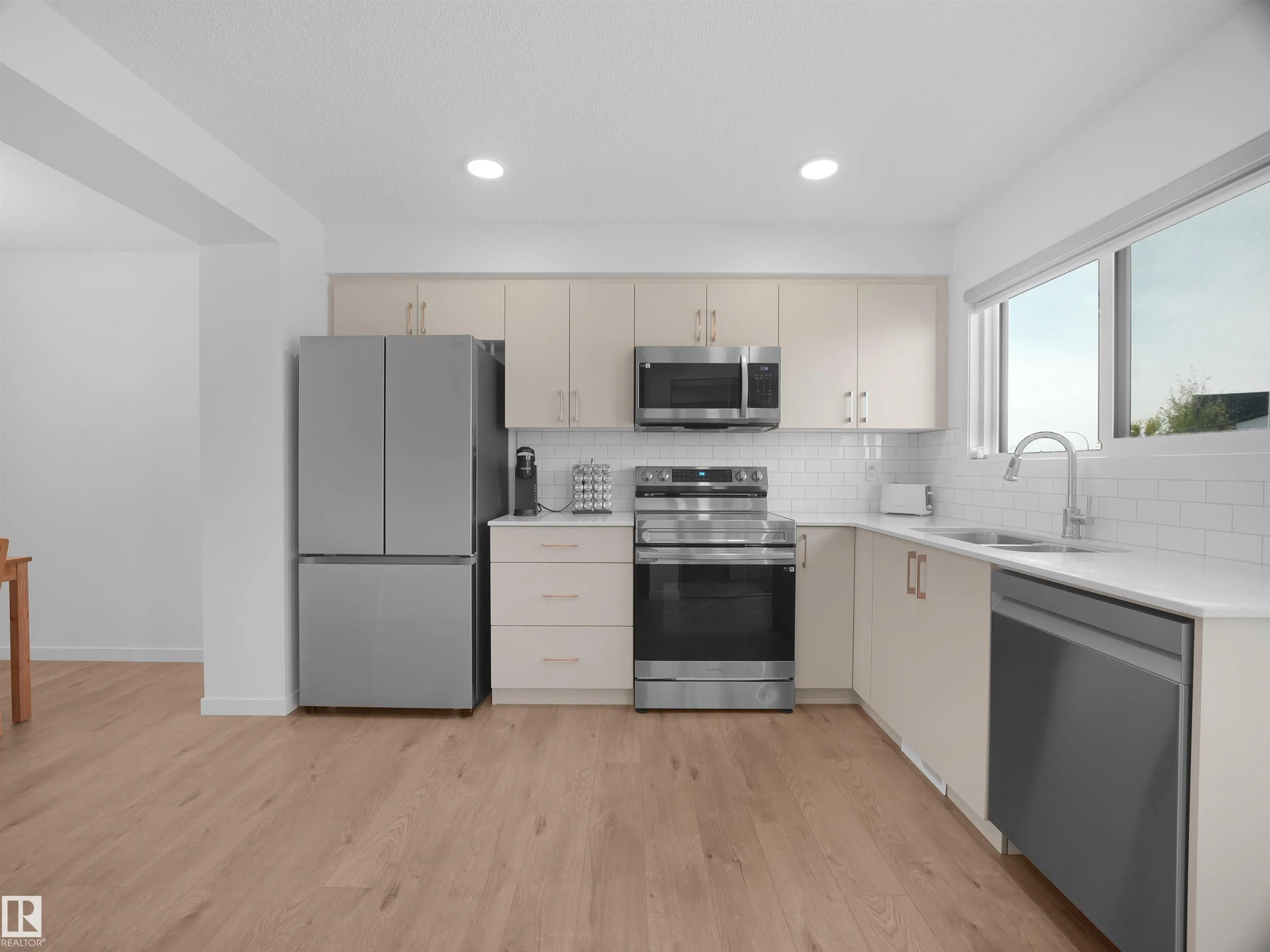 1025 SECORD PROMENADE Promenade
