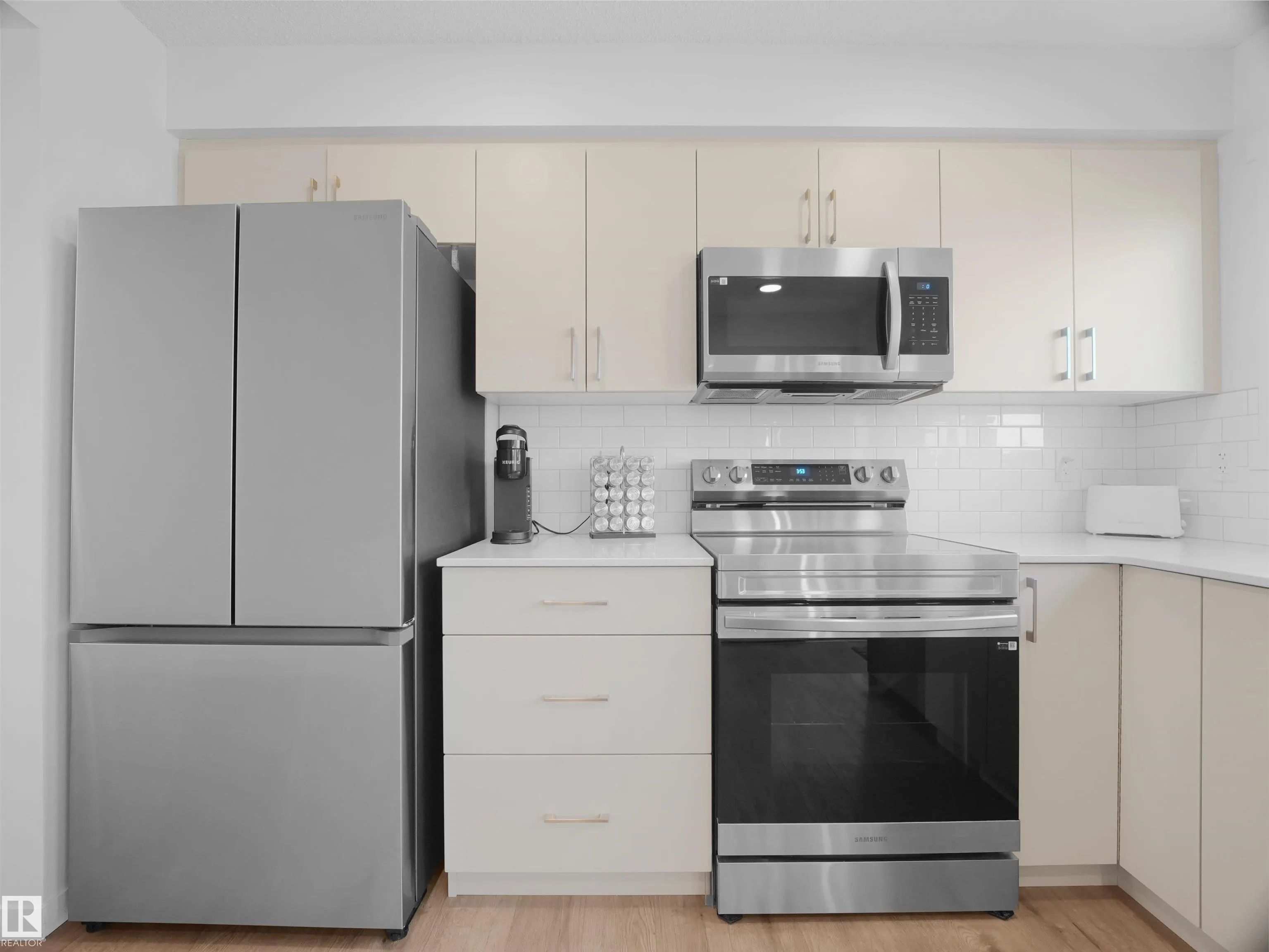 1025 SECORD PROMENADE Promenade