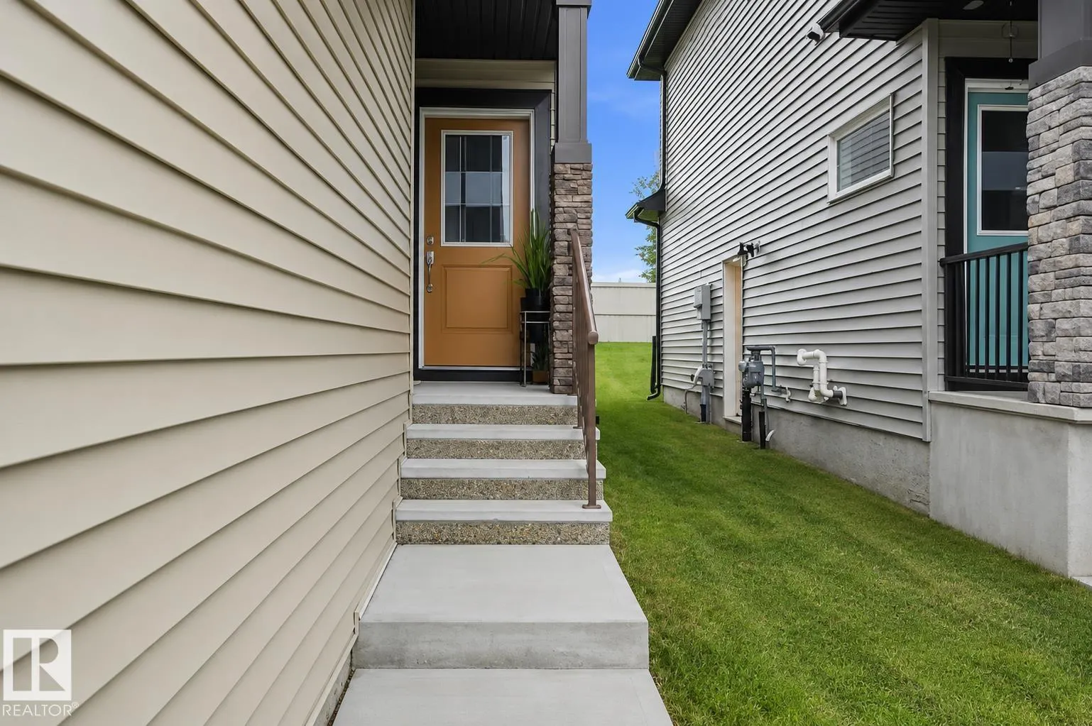 7258 CHIVERS Place