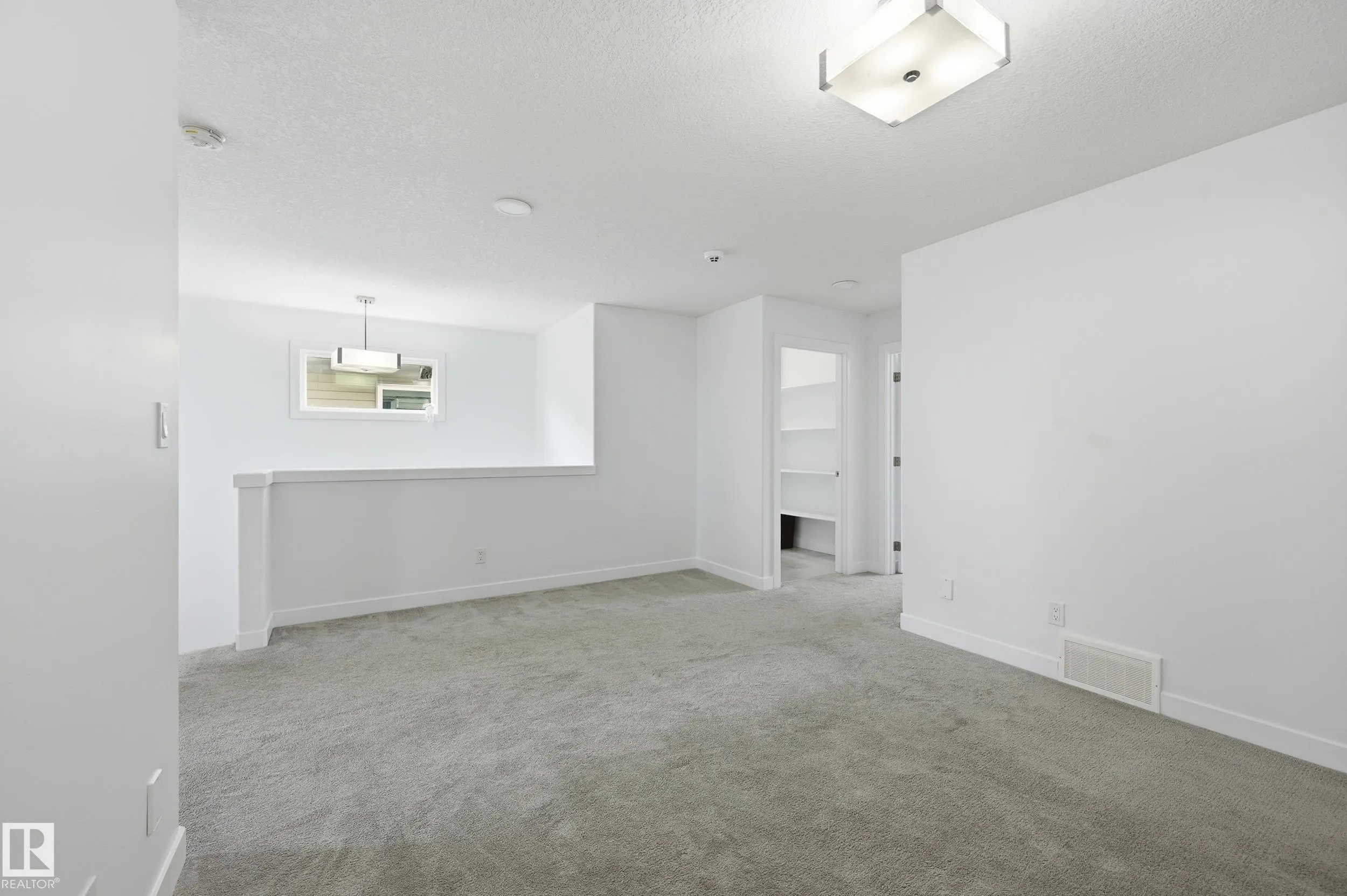 7258 CHIVERS Place