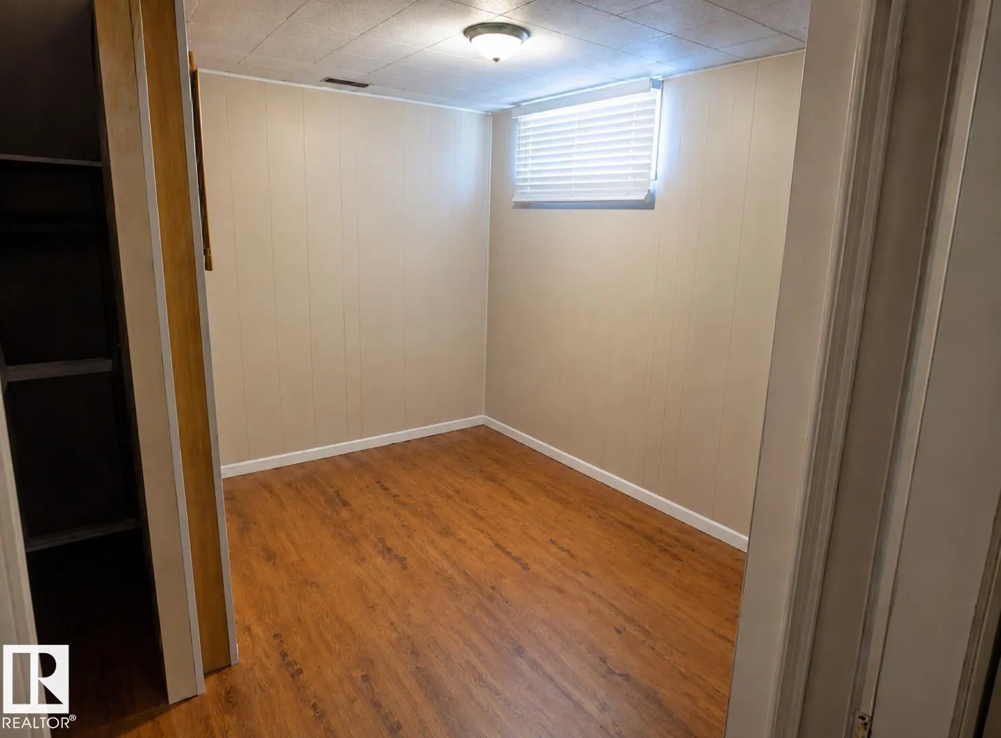 10439 36A Ave