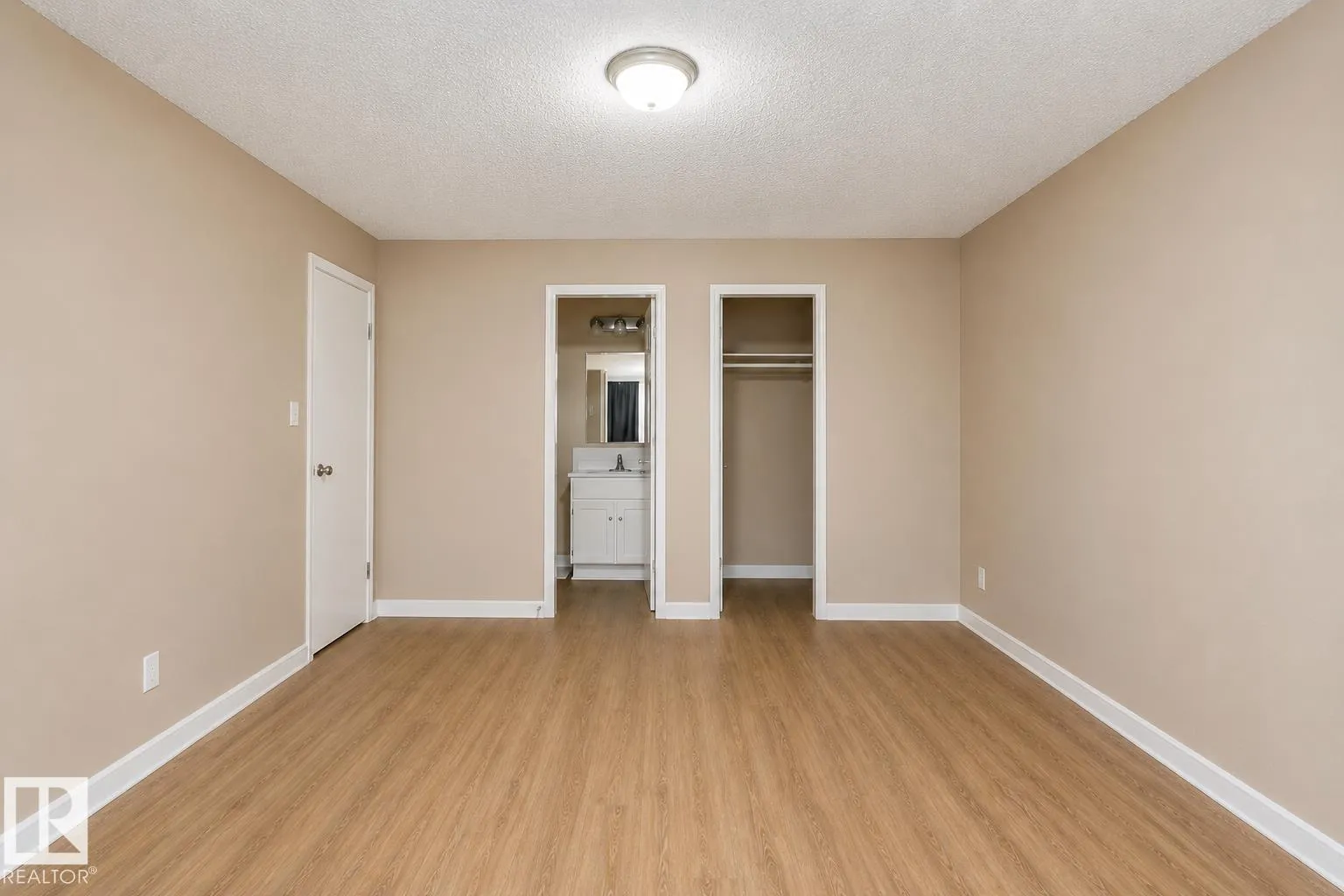 10439 36A Ave