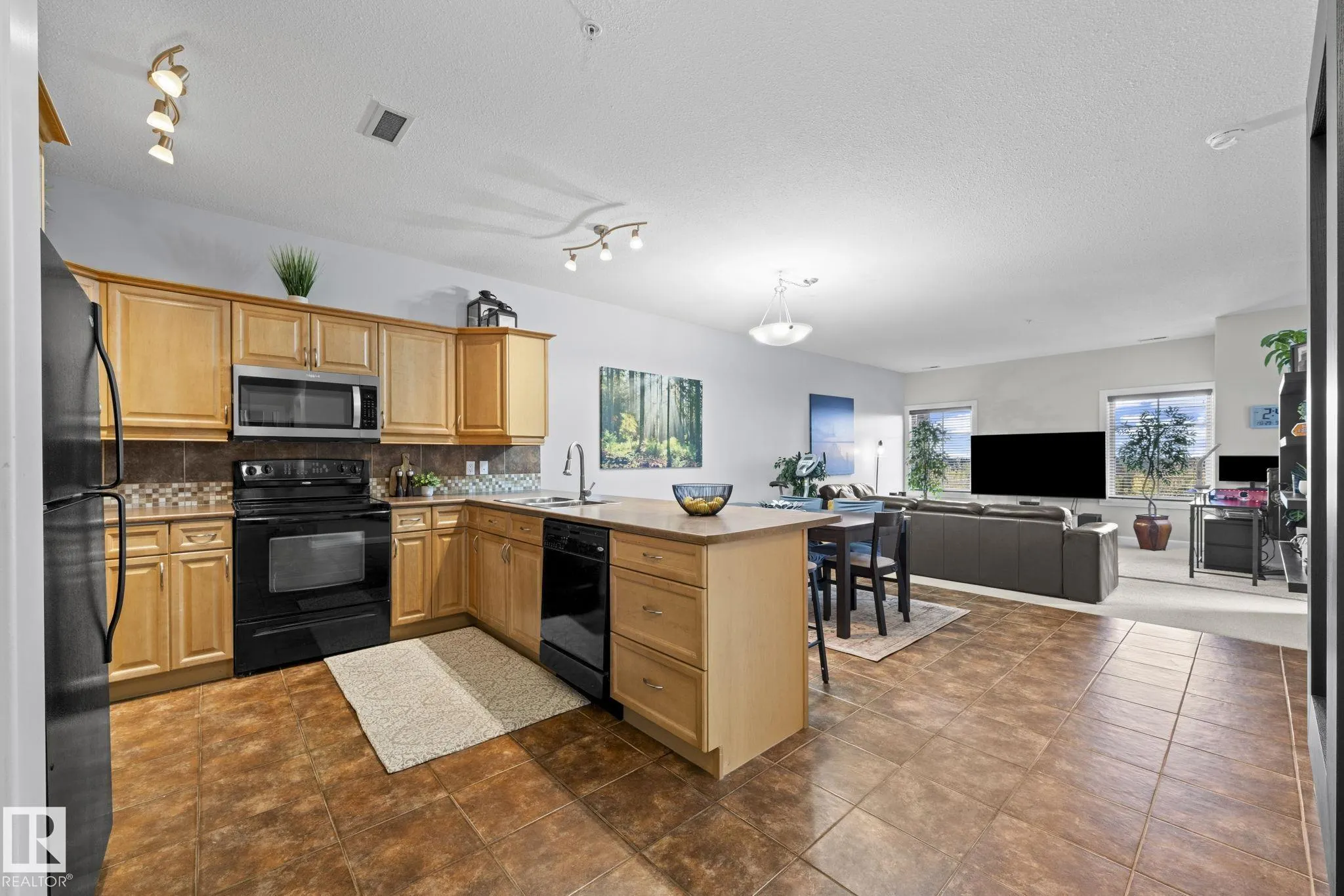 160 MAGRATH Road