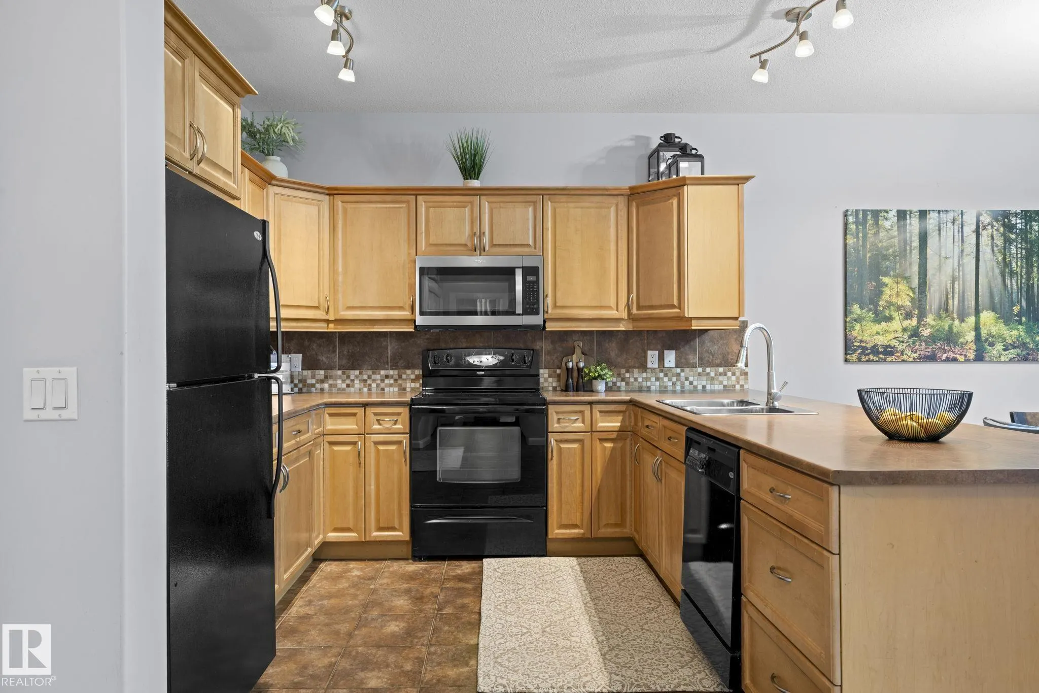 160 MAGRATH Road