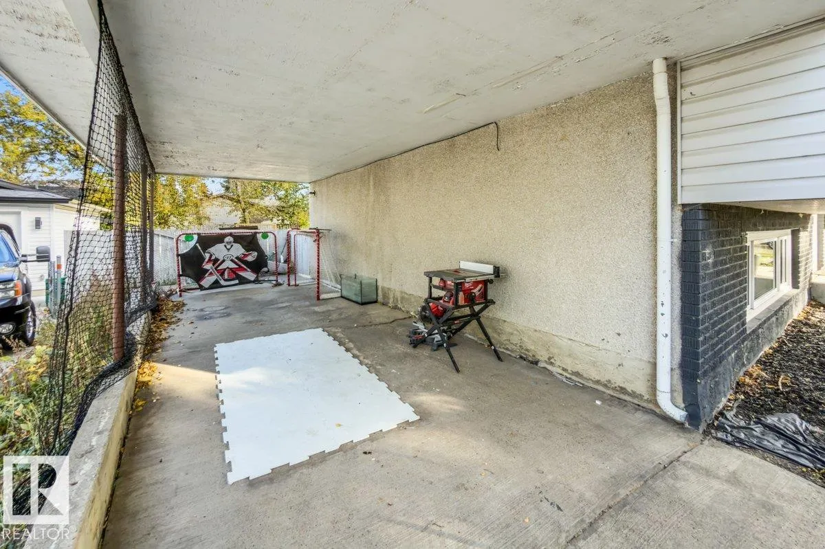 55 Gladstone Crescent