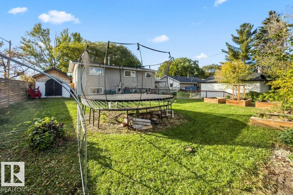 55 Gladstone Crescent