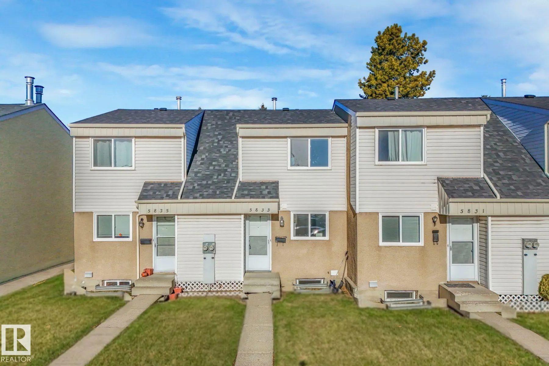 5833 RIVERBEND Road