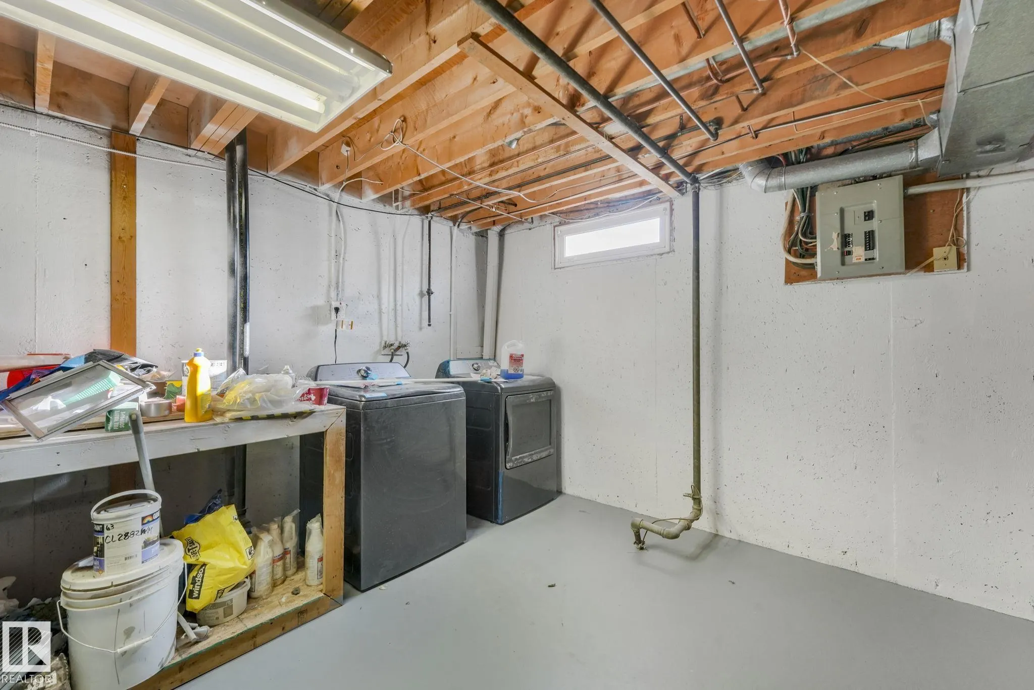 5833 RIVERBEND Road