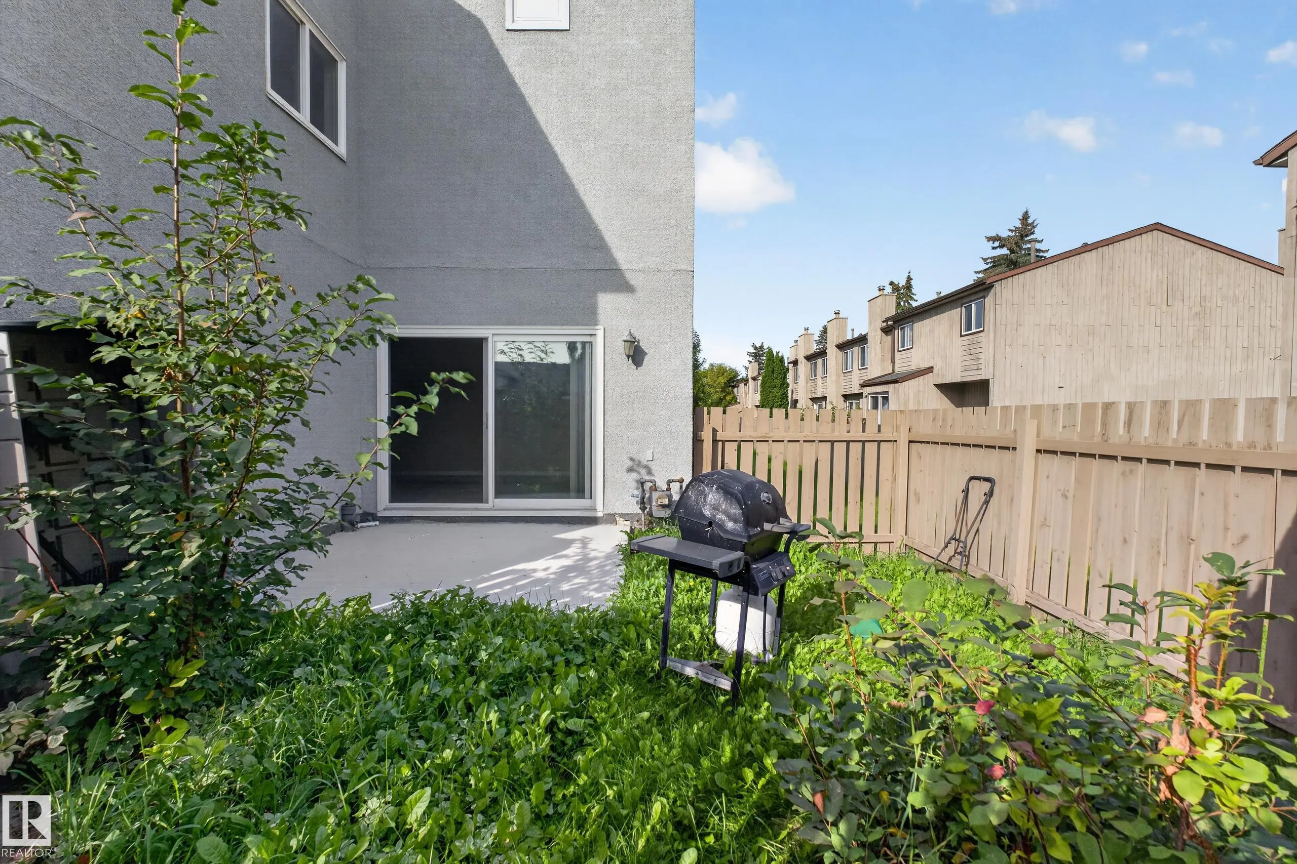 17749 95 Street