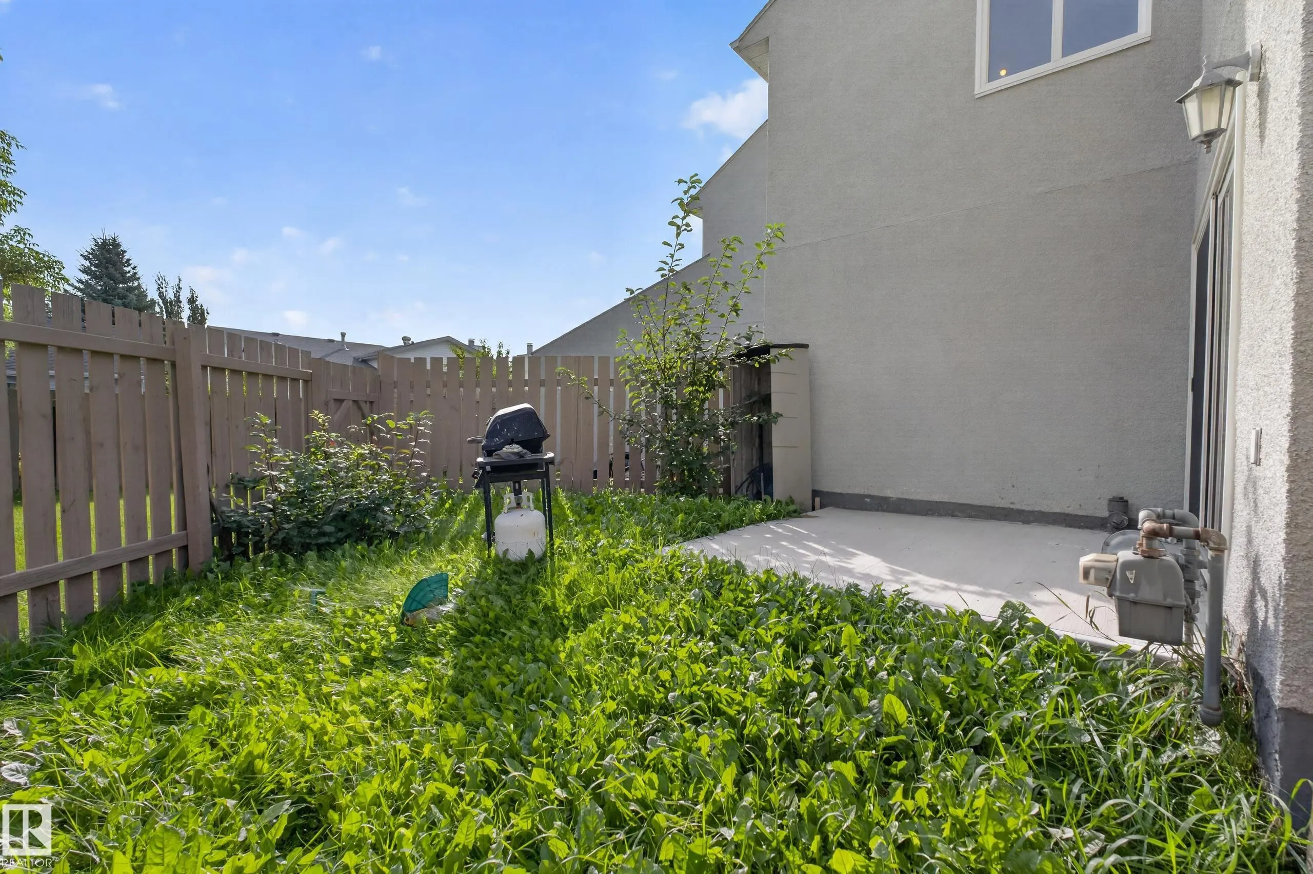 17749 95 Street