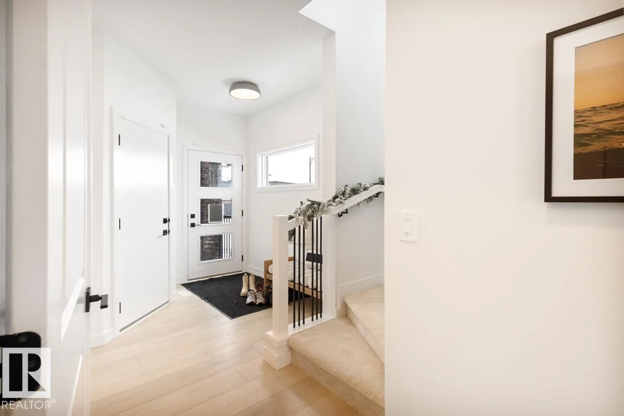 1731 Crossbill Loop