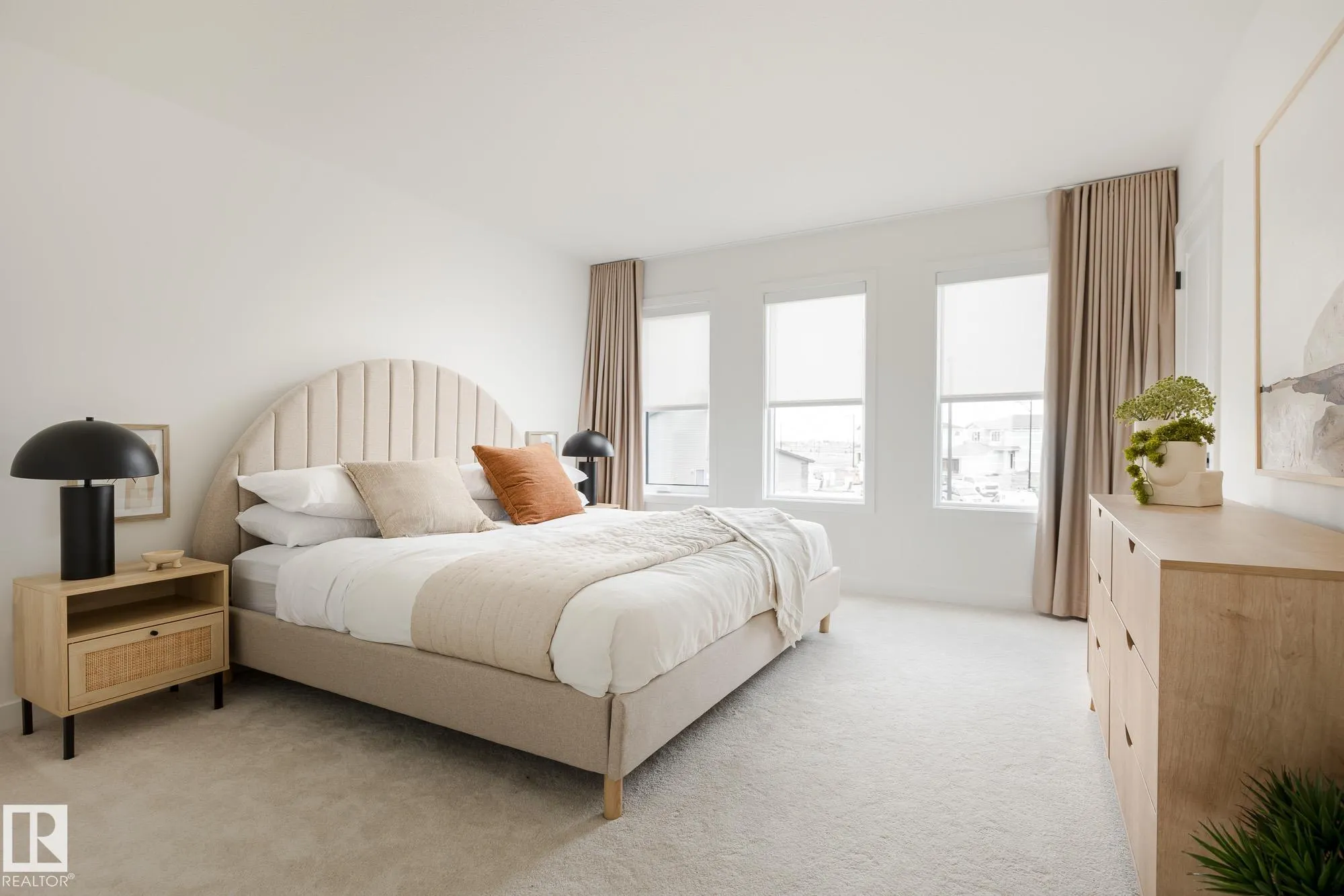 1731 Crossbill Loop