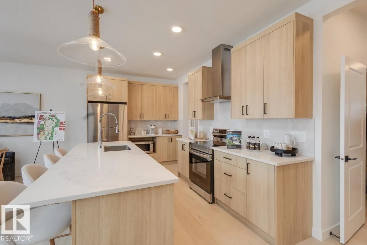 1731 Crossbill Loop