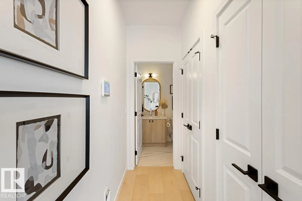 1731 Crossbill Loop