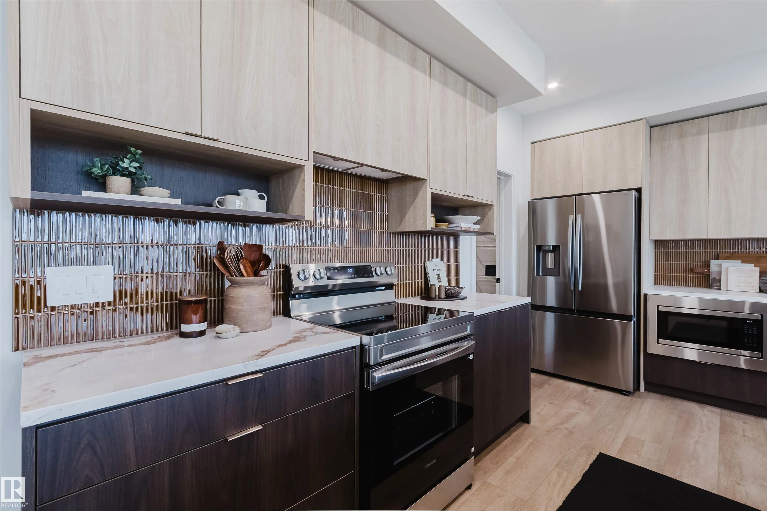 22 Clichy Close